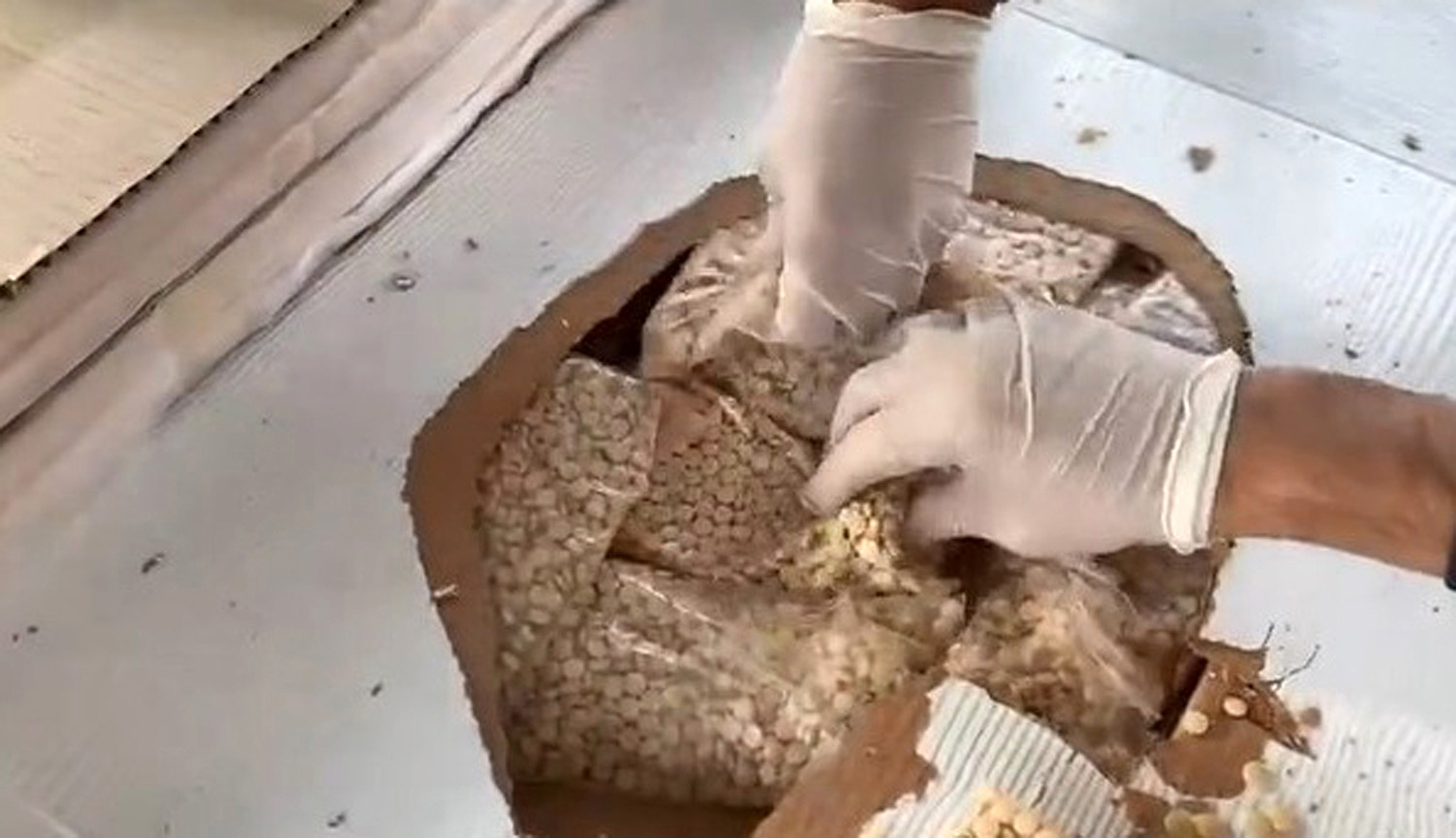 G U M R U K L E R D E K A C A K M A L Z E M E E L E G E C I R M E 1044611 309997