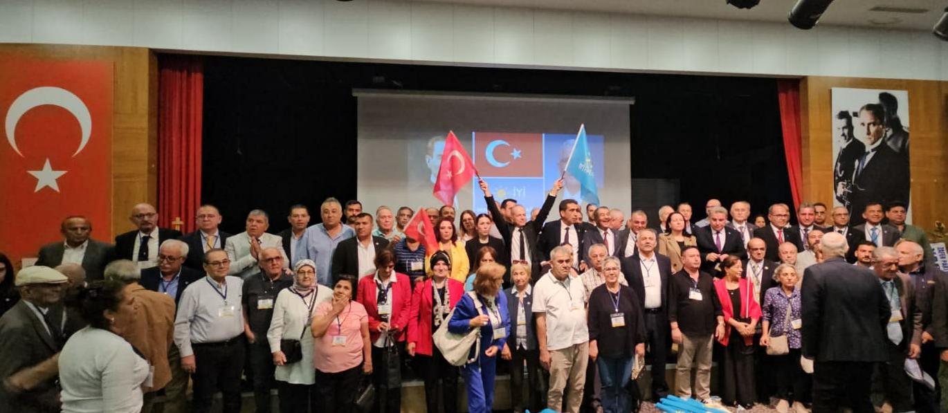 Iyi Parti Hayri Tolga Motorcu Yeni Yil-1