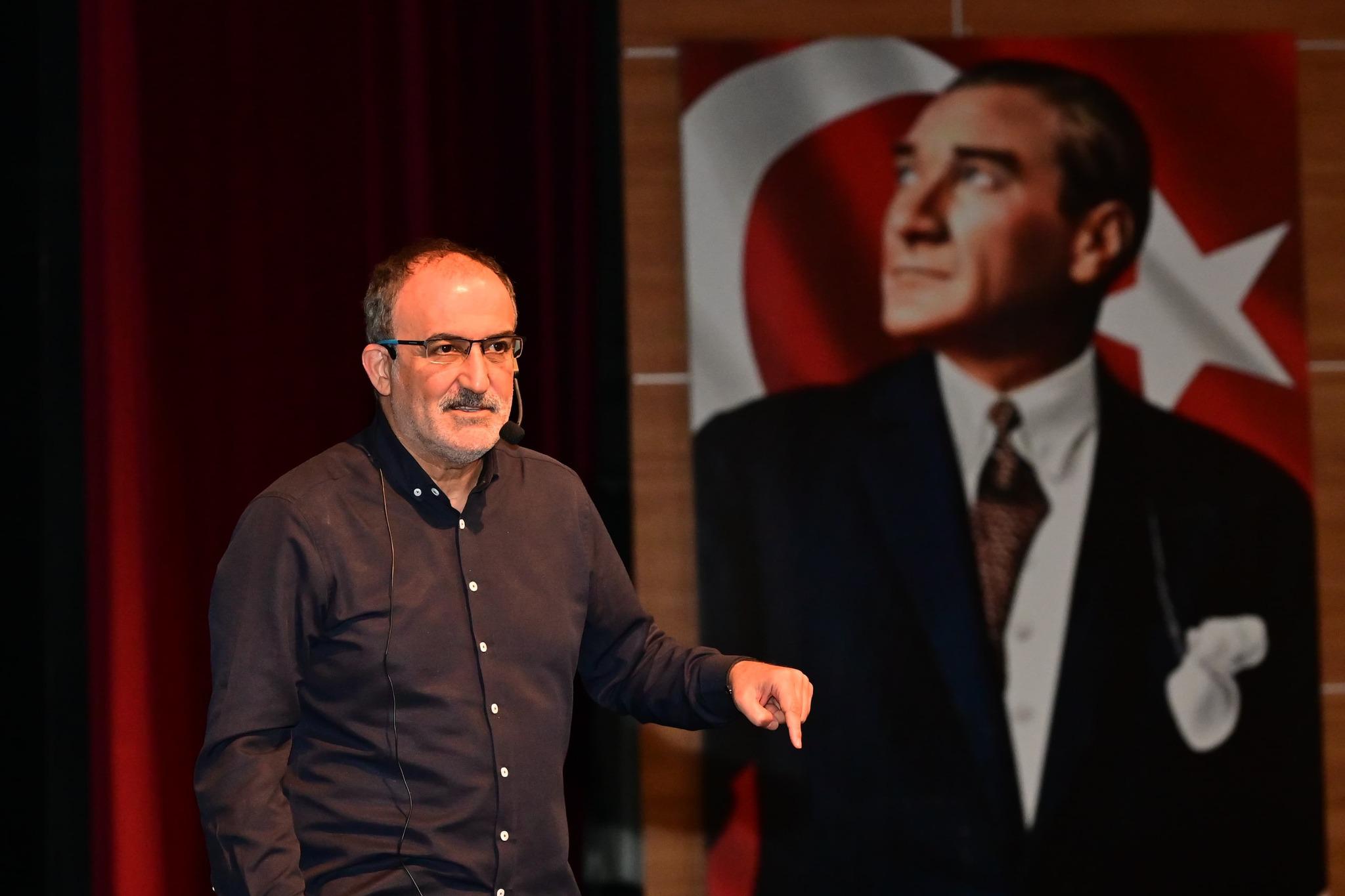 Kepez Belediye Kreslerinde Yeni Yaklasim Karnenin Sag Tarafi, Gelecegin Anahtaridir 7