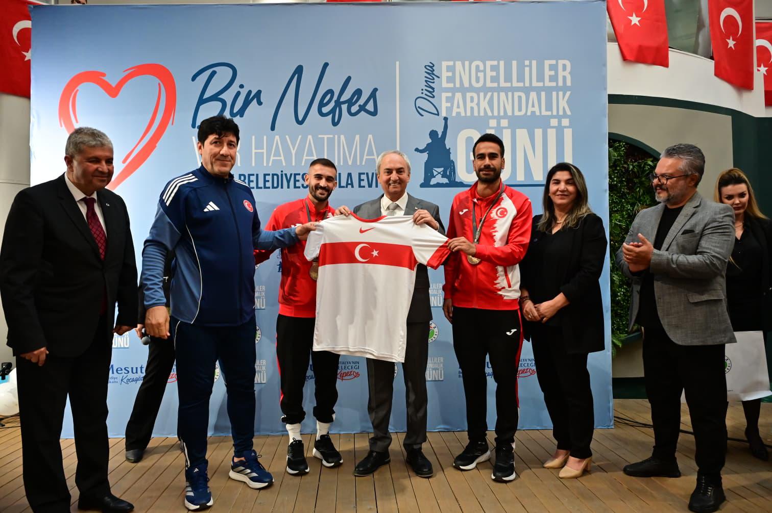 Kepez Belediyesi Bizi Bizden Dinleyin Projesiyle Engelli Bireylerin Sesi Oldu 13