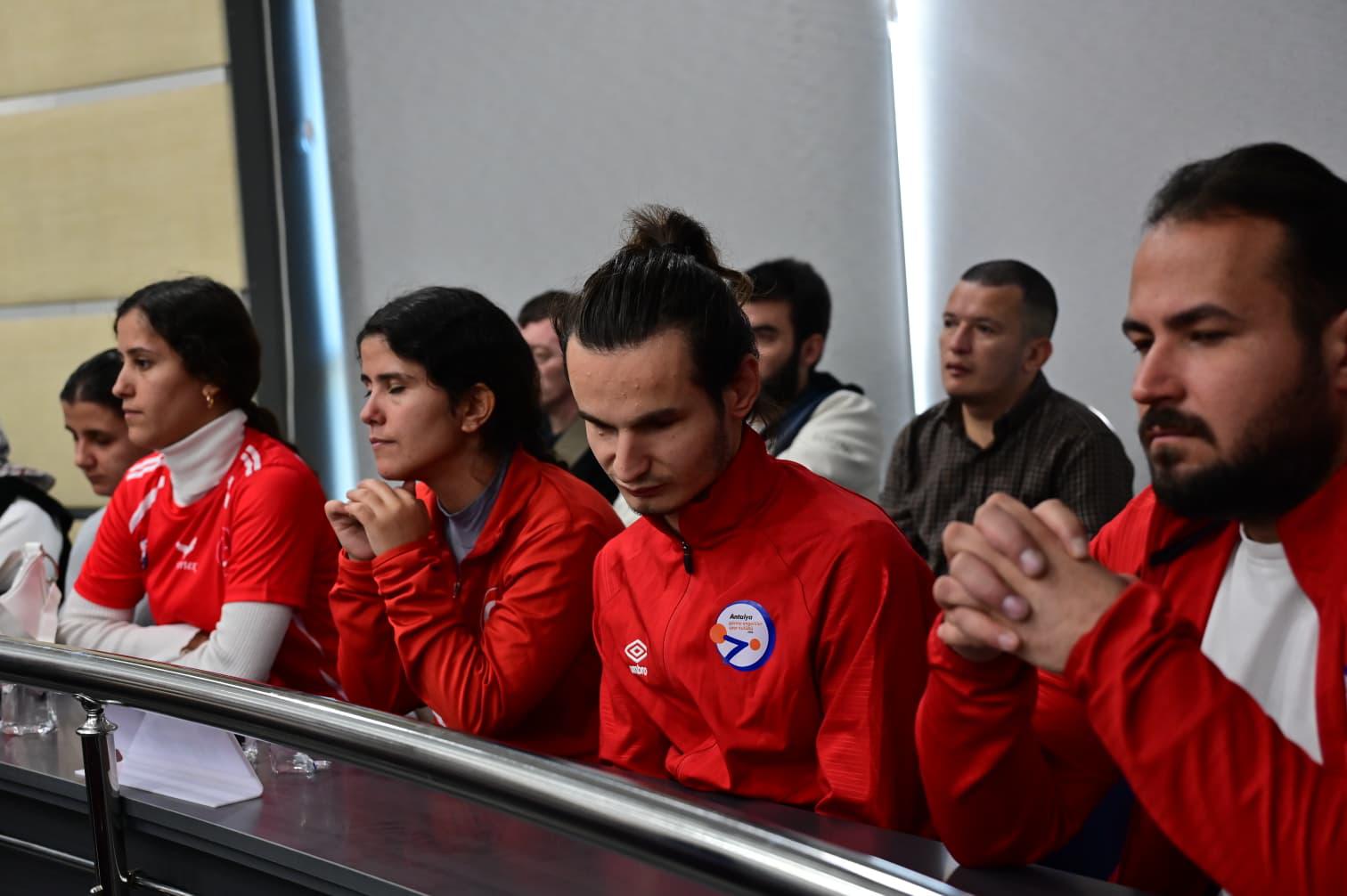 Kepez Belediyesi Bizi Bizden Dinleyin Projesiyle Engelli Bireylerin Sesi Oldu 4