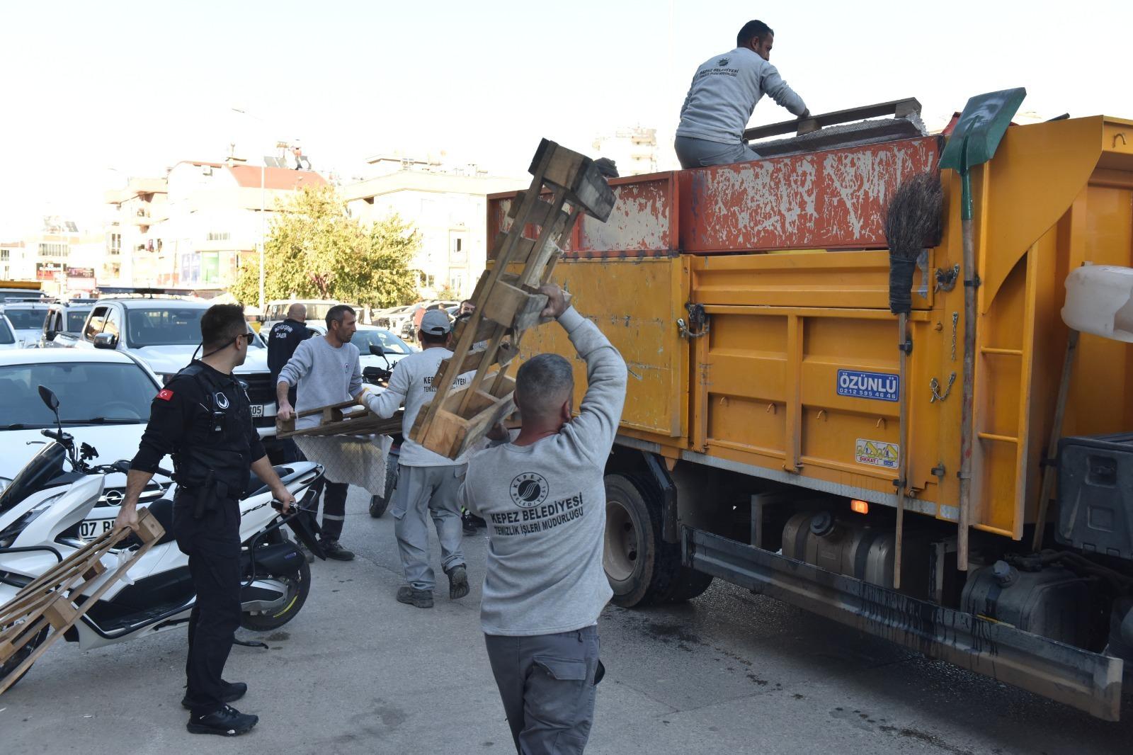 Kepez Belediyesinden Kaldirim Isgallerine Denetim (1)