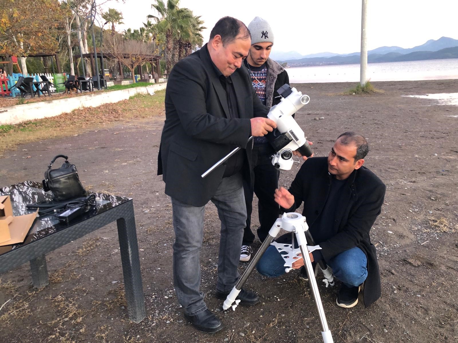 Köyceğiz’de Öğrenciler Ay'ı Teleskopla Inceledi (1)