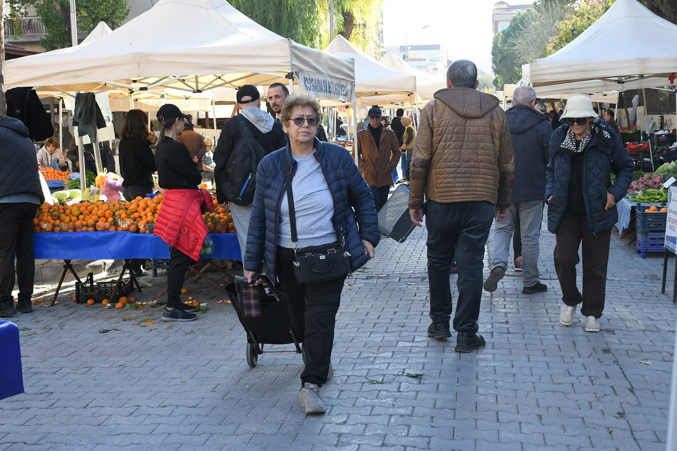 Kusadasi Yerel Uretici Tezgahi (3)