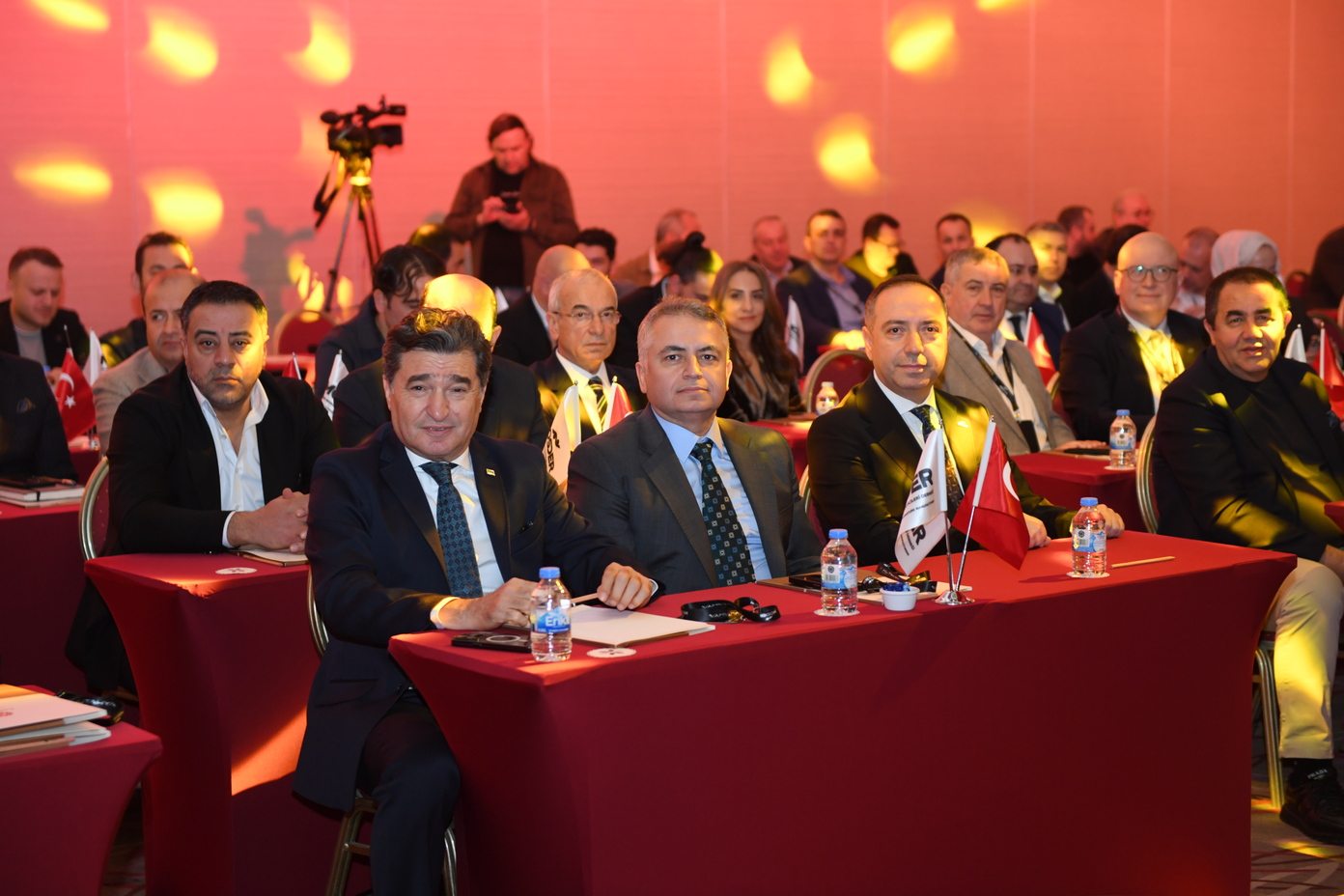 M O B I L Y A S E K T O R U A N T A L Y A’ D A B U L U S T U 1050848 311852