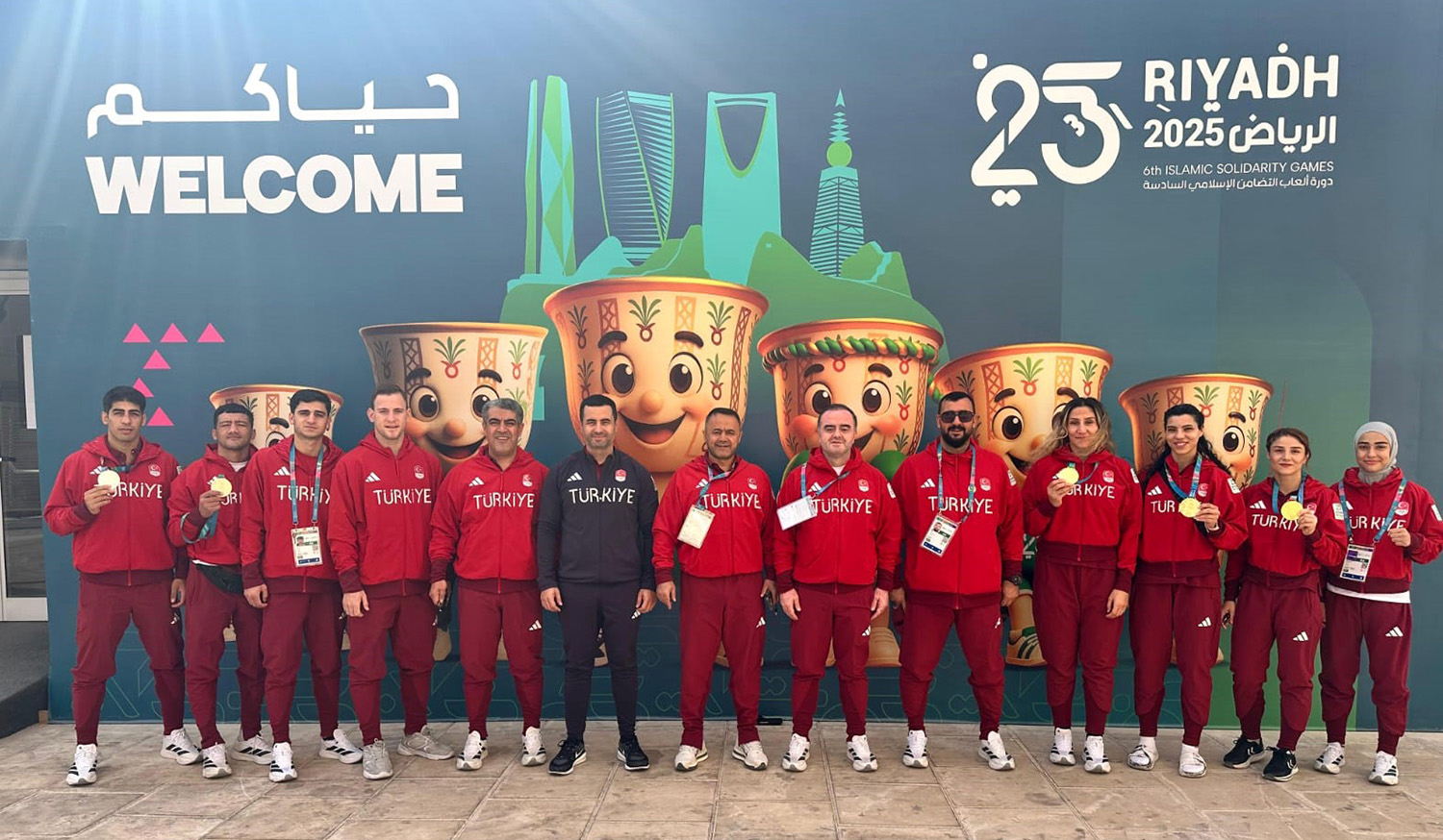 M U A Y T H A I N I N A L T I N K I Z L A R I Y E N I H E D E F I 1046879 310653