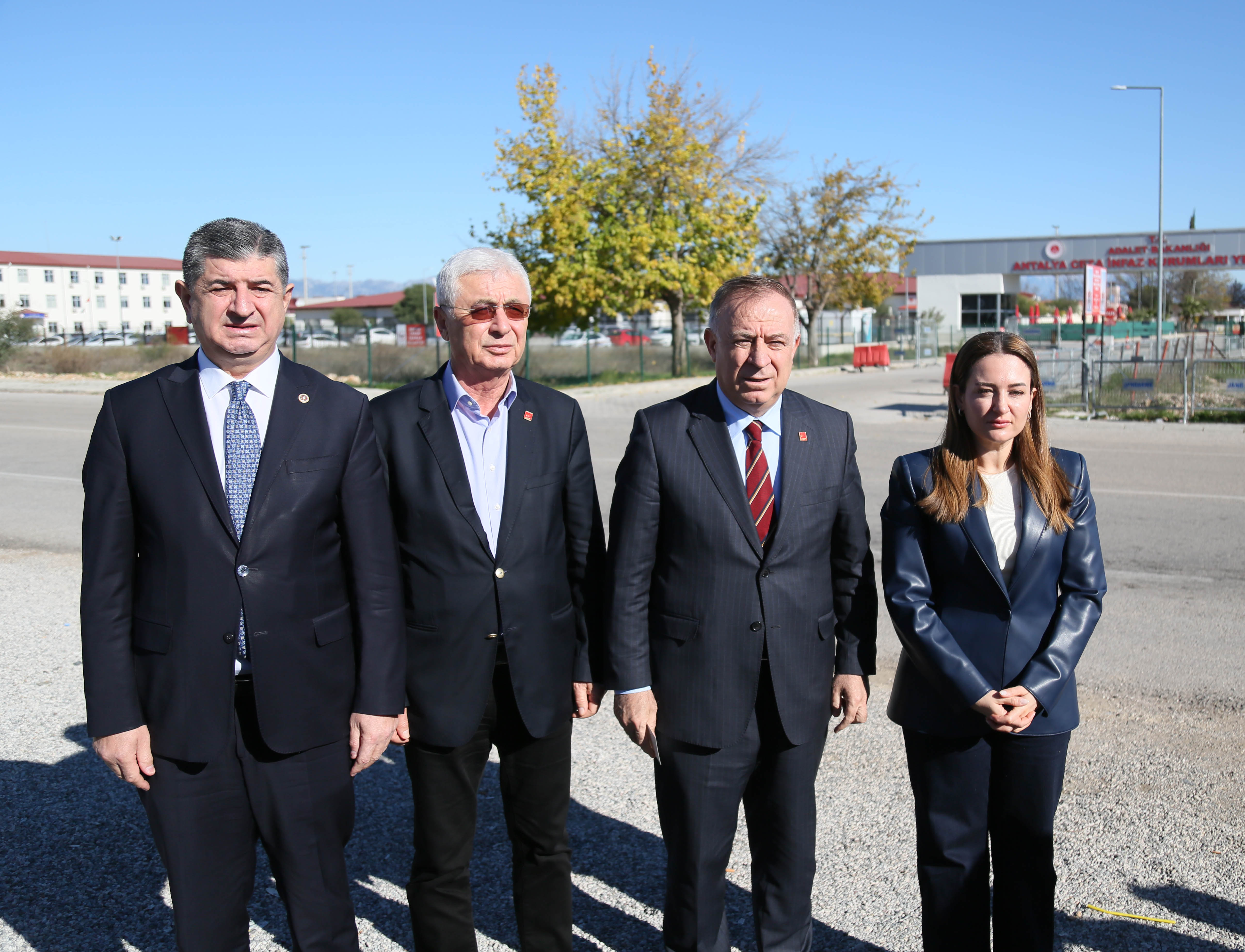 M U H I T T I N B O C E K I C I N T U T U K S U Z Y A R G I L A M A C 1061438 315028