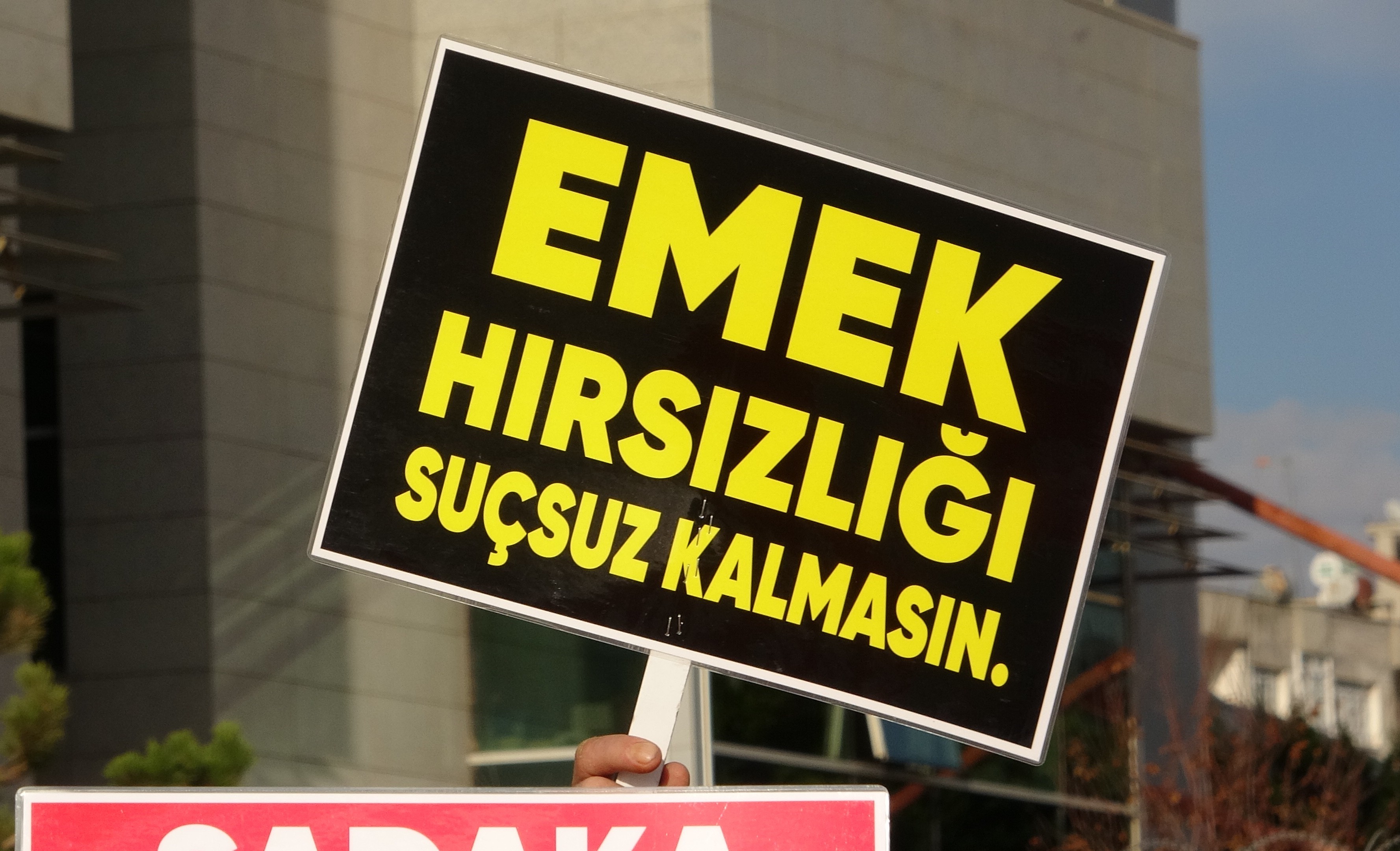 Maaşlarını Alamayan Işçiler Eylem Yaptı (3)