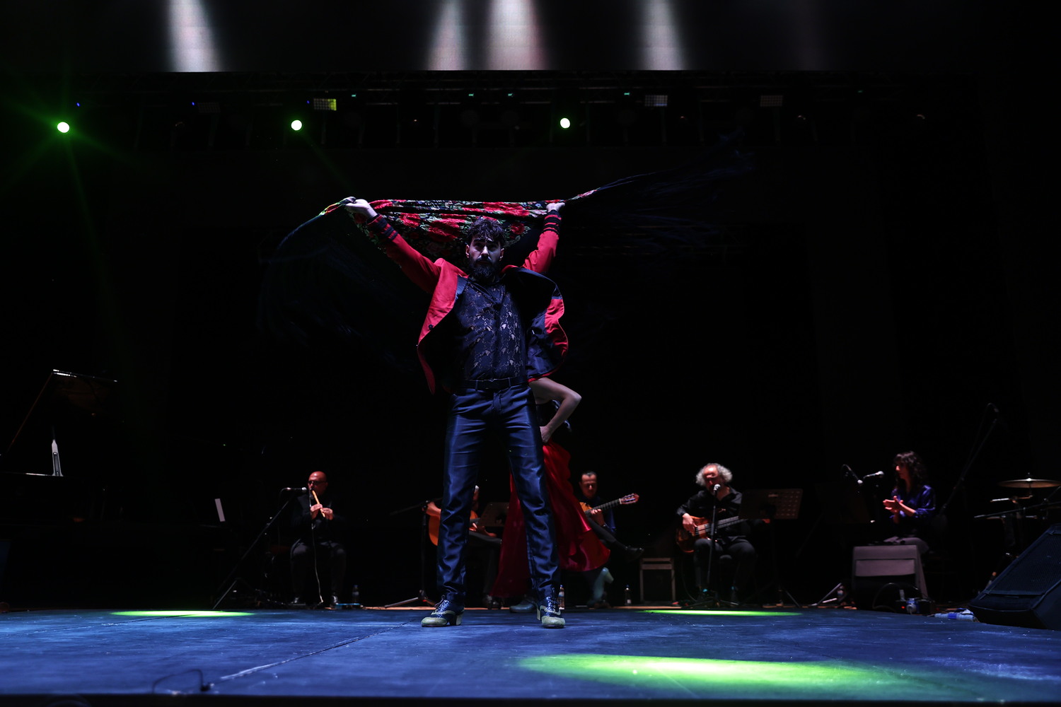 Mavi Siyah’tan Ritim Ve Zarafetin Buluştuğu Unutulmaz Gece (15)