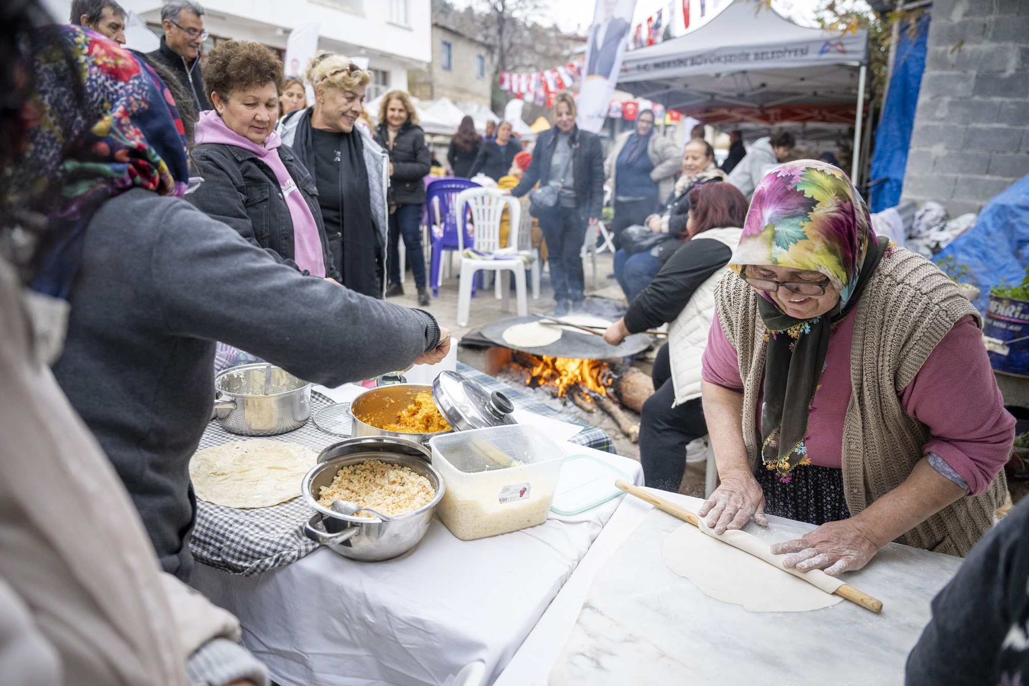 Mersin Büyükşehir Belediyesi Kadın Emeklerini Sergiledi (3)