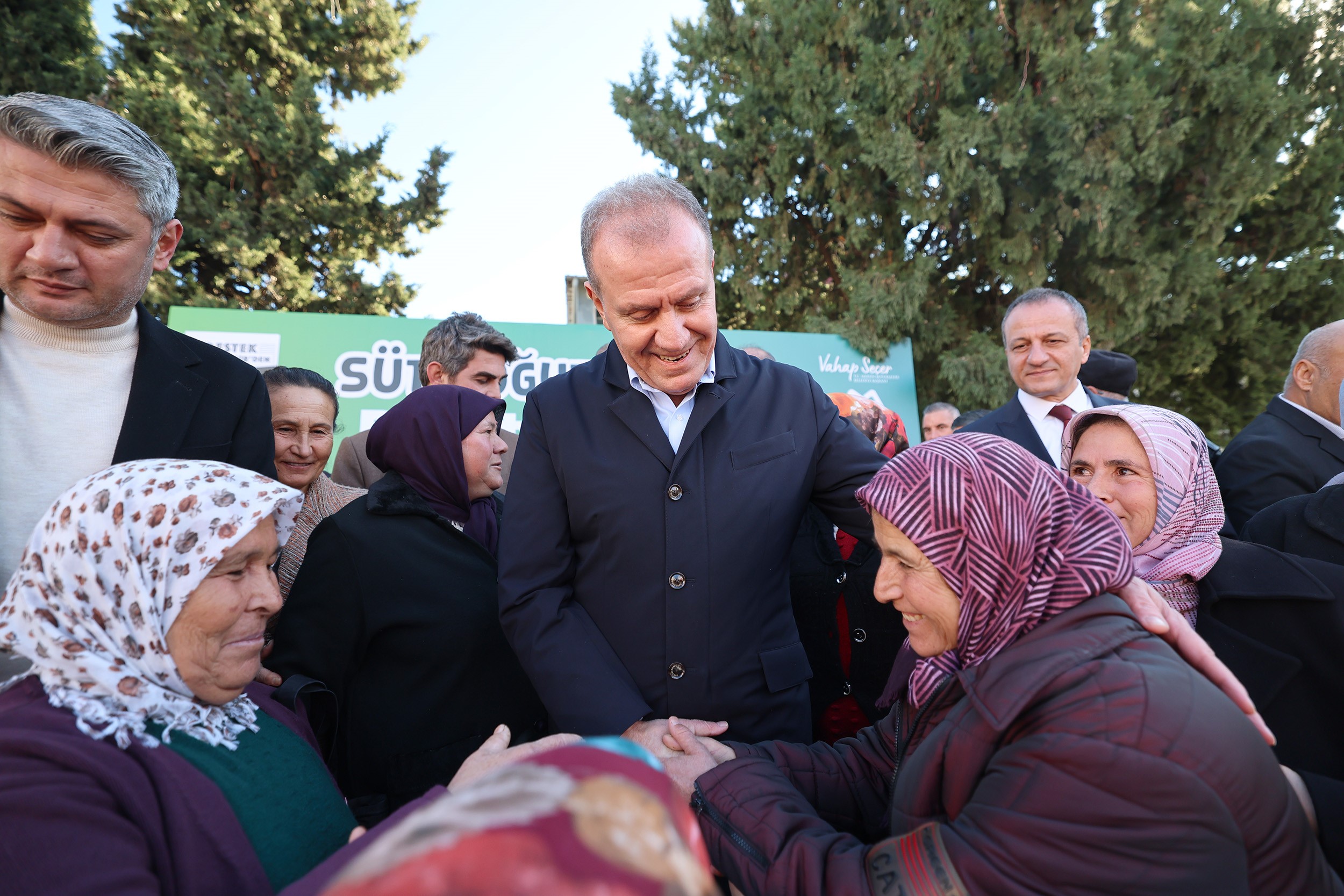 Mersin Büyükşehir’den Süt Üreticilerine Ekipman Desteği (4)