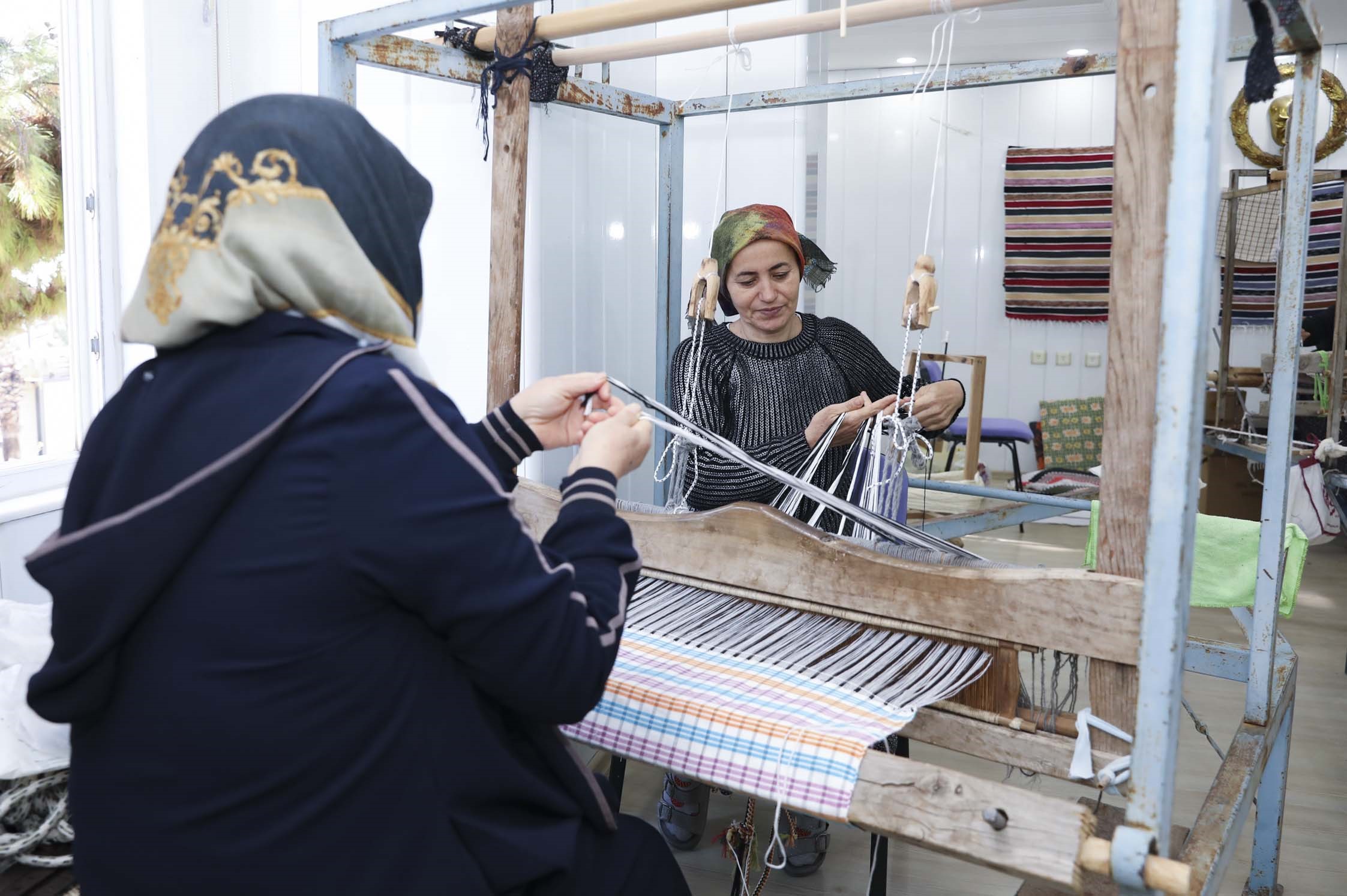 Mersin’de Kadınlar El Emeği Ve Gönül Birliğiyle Üretiyor (2)