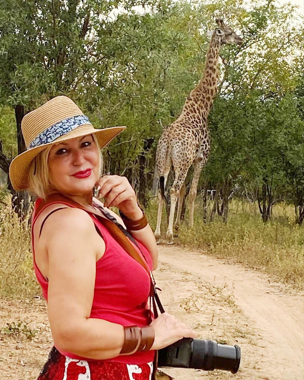 O B J E K T I F E Y A N S I Y A N V A H S I Y A S A M 1054717 312987