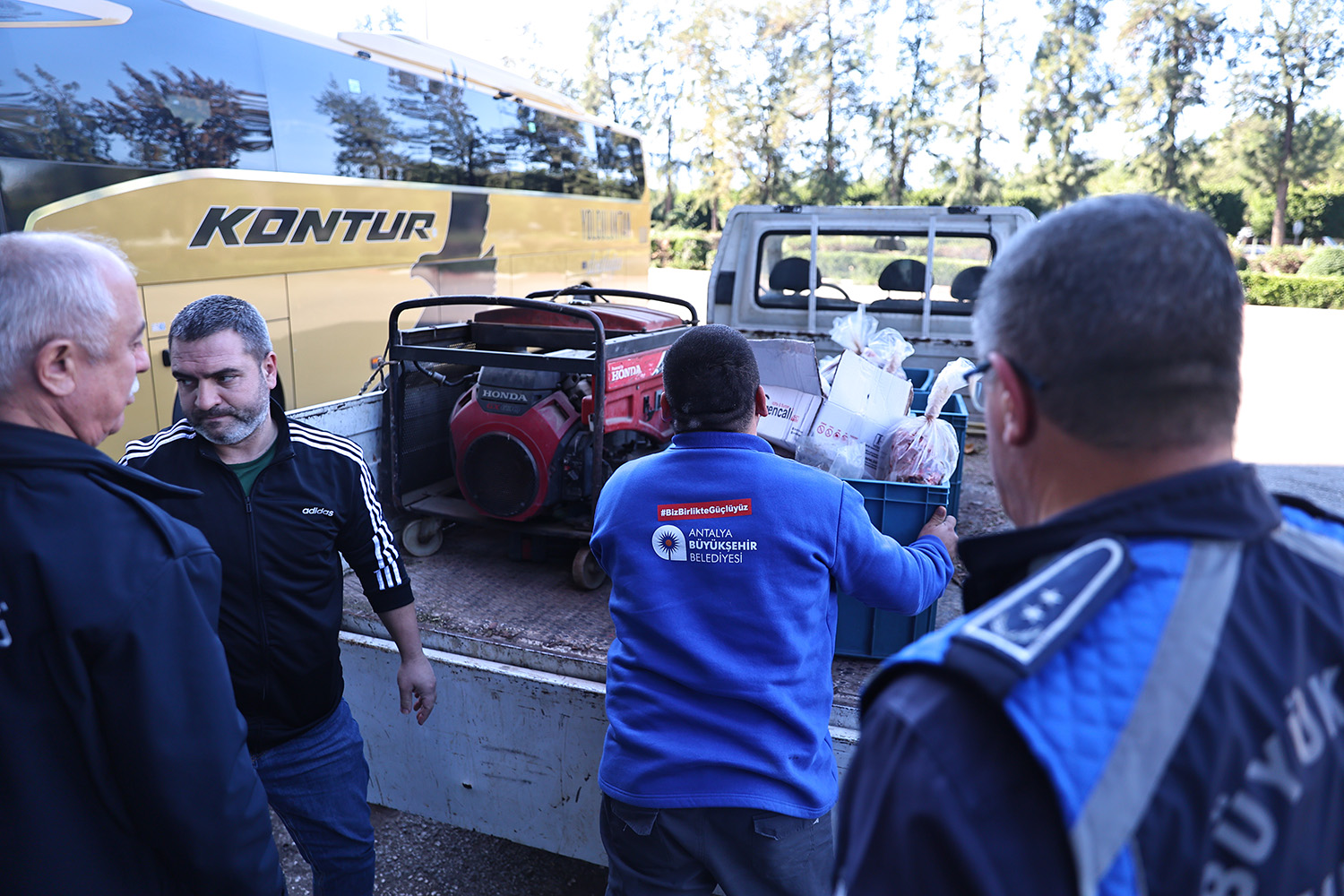 Otobüs Bagajından 270 Kilo Uygunsuz Et Çıktı (8)