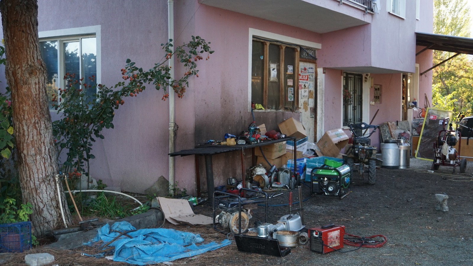 Sıfırdan Öğrendiği Ikinci Meslekle Hayata Tutundu (1)