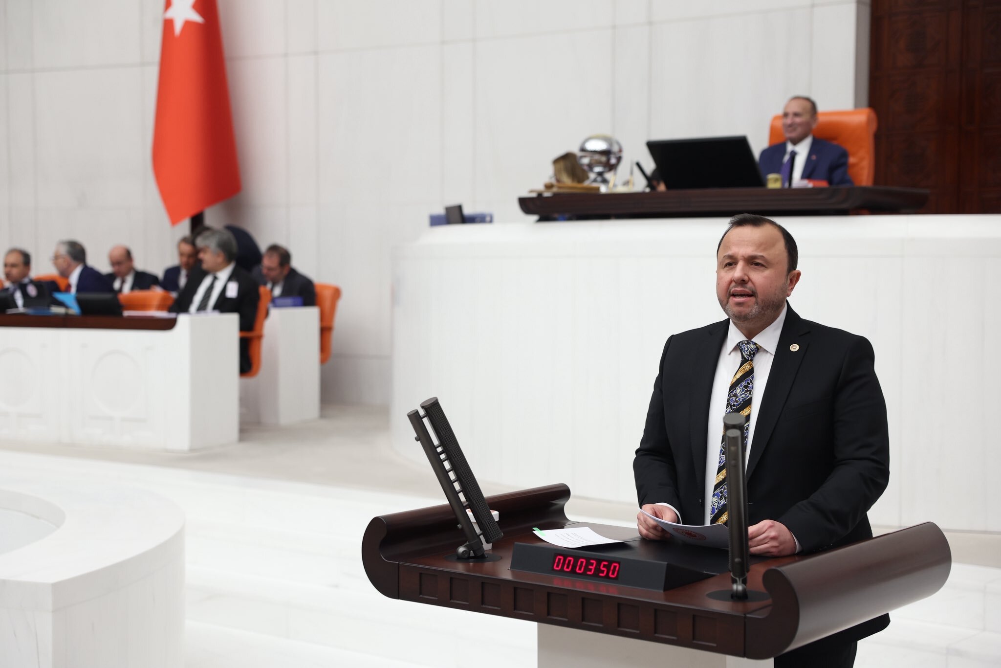 T B M M’de C H P Polemiği A K P’li Taş’tan ‘ Baklava Kutusu’ Göndermesi 1