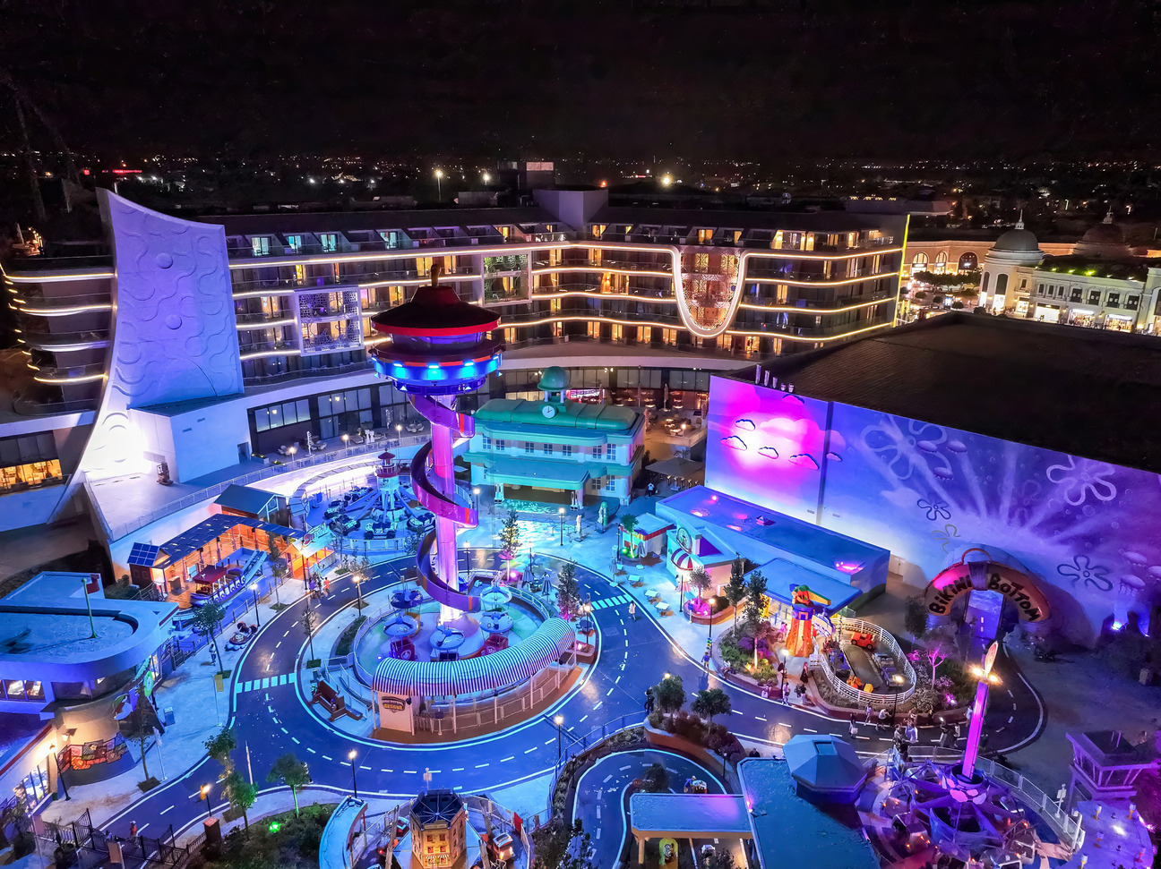 T H E L A N D O F L E G E N D S’ T A ‘ L E G E N D A R Y N E W Y E 1050392 311721