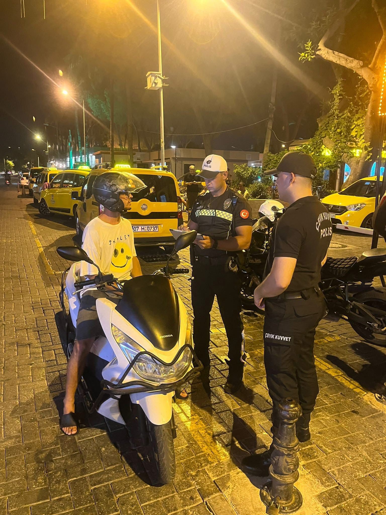 Yılbaşı Tedbirleri Artırıldı (2)