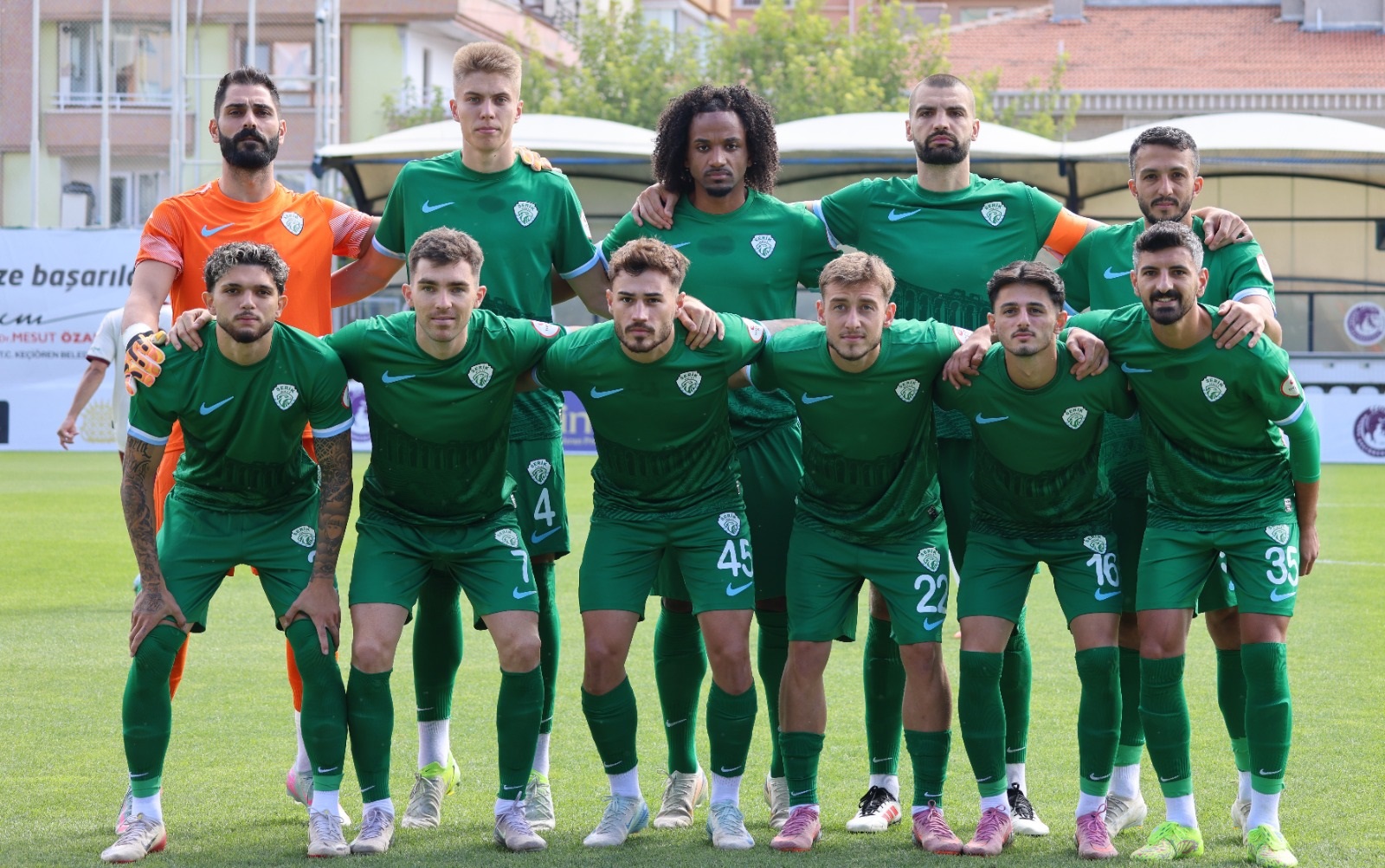 1İki Yerli Futbolcunun Yeni Takımı Belli Oldu (1)