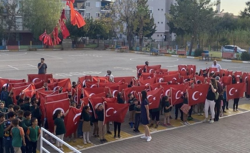 A5522F8E 123A 4B64 85Bb Ec922Fc5668E