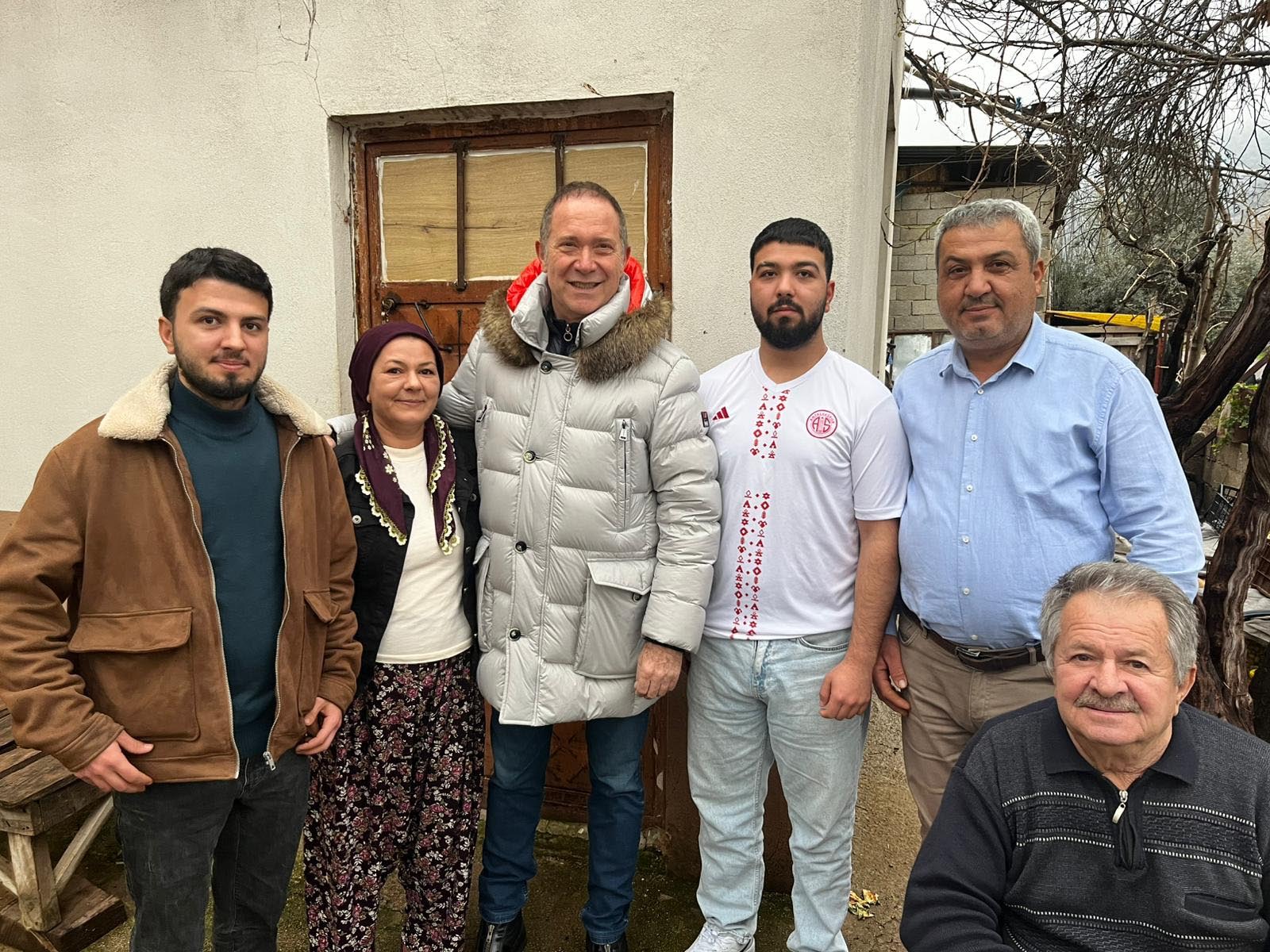 Akademisyen Ve Sanatçıdan Antalyaspor’a Sipsi Çağrısı (2)