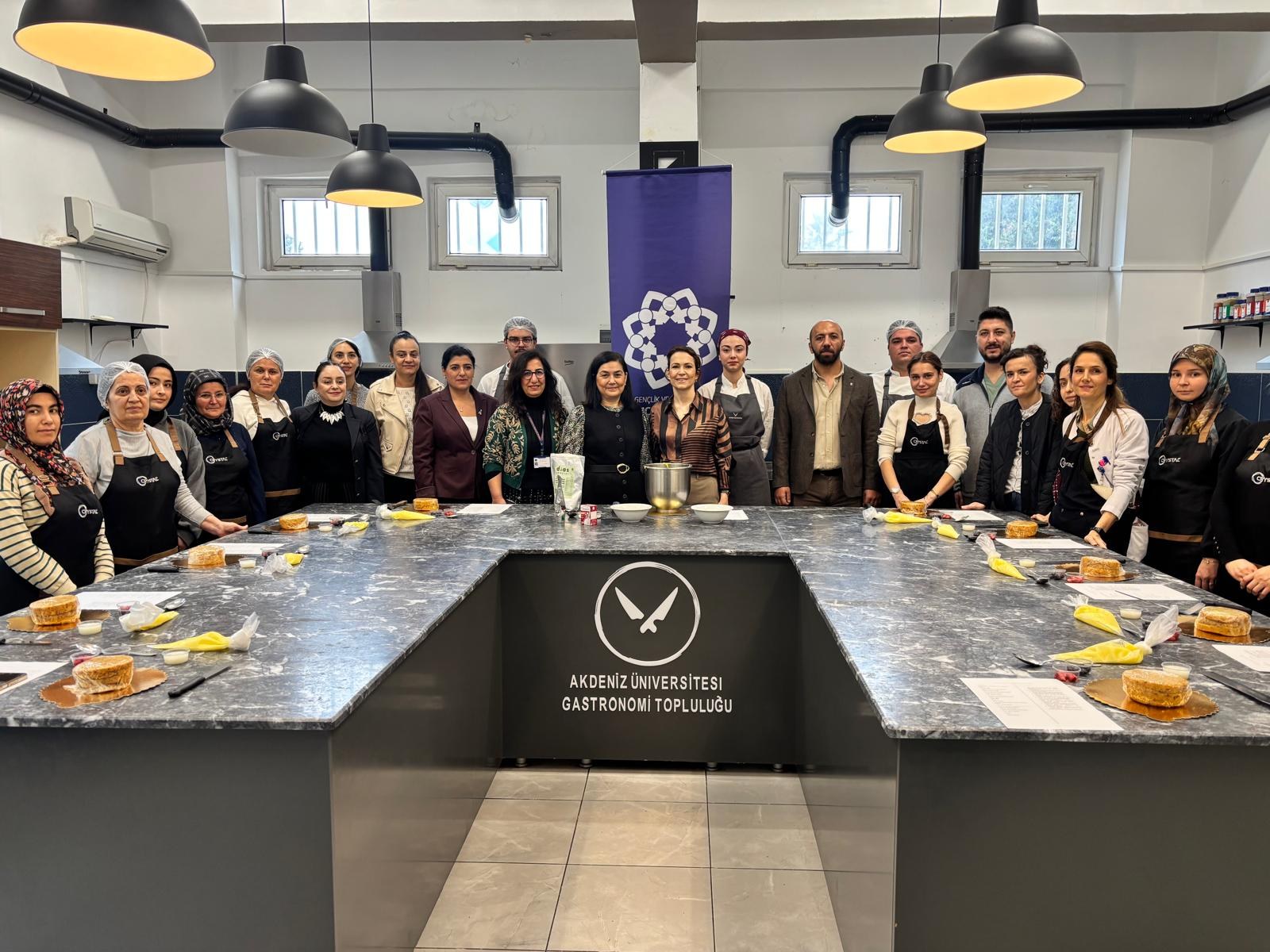 Akdeniz Üniversitesi (2)-11