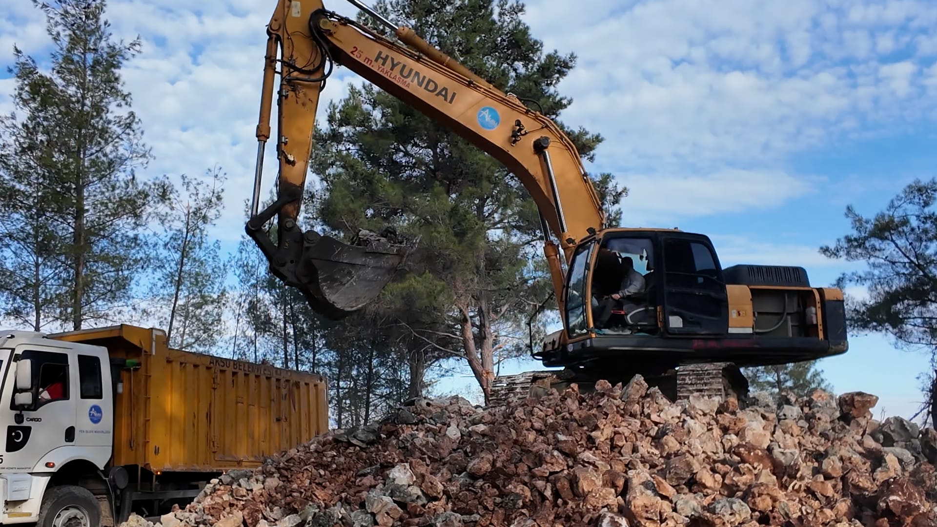Aksu Belediyesi Can Dostlara Kalici Cozum (3)