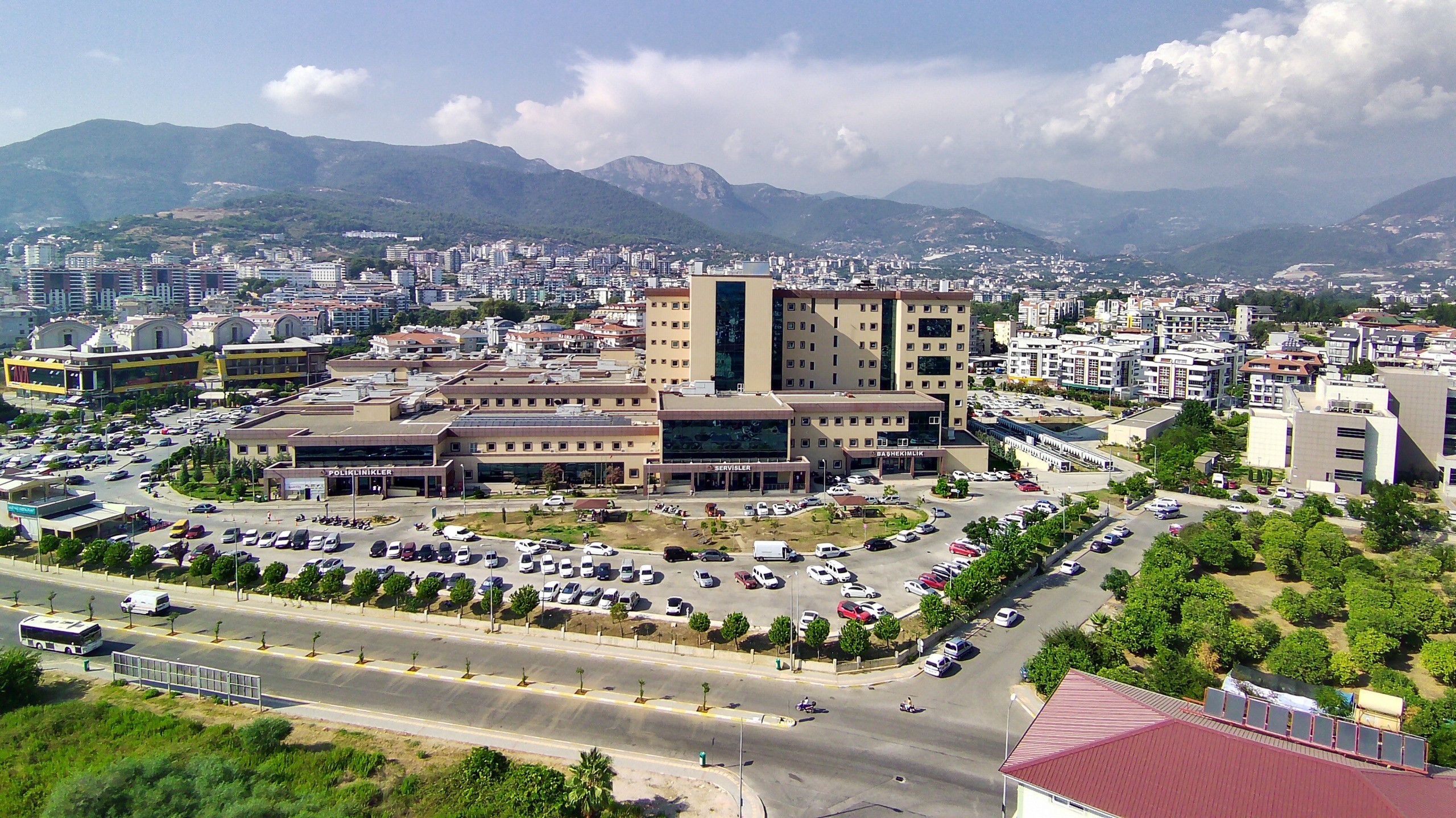 Alanya’daki Hastane 112 Ülkeye Sağlık Dağıttı (1)