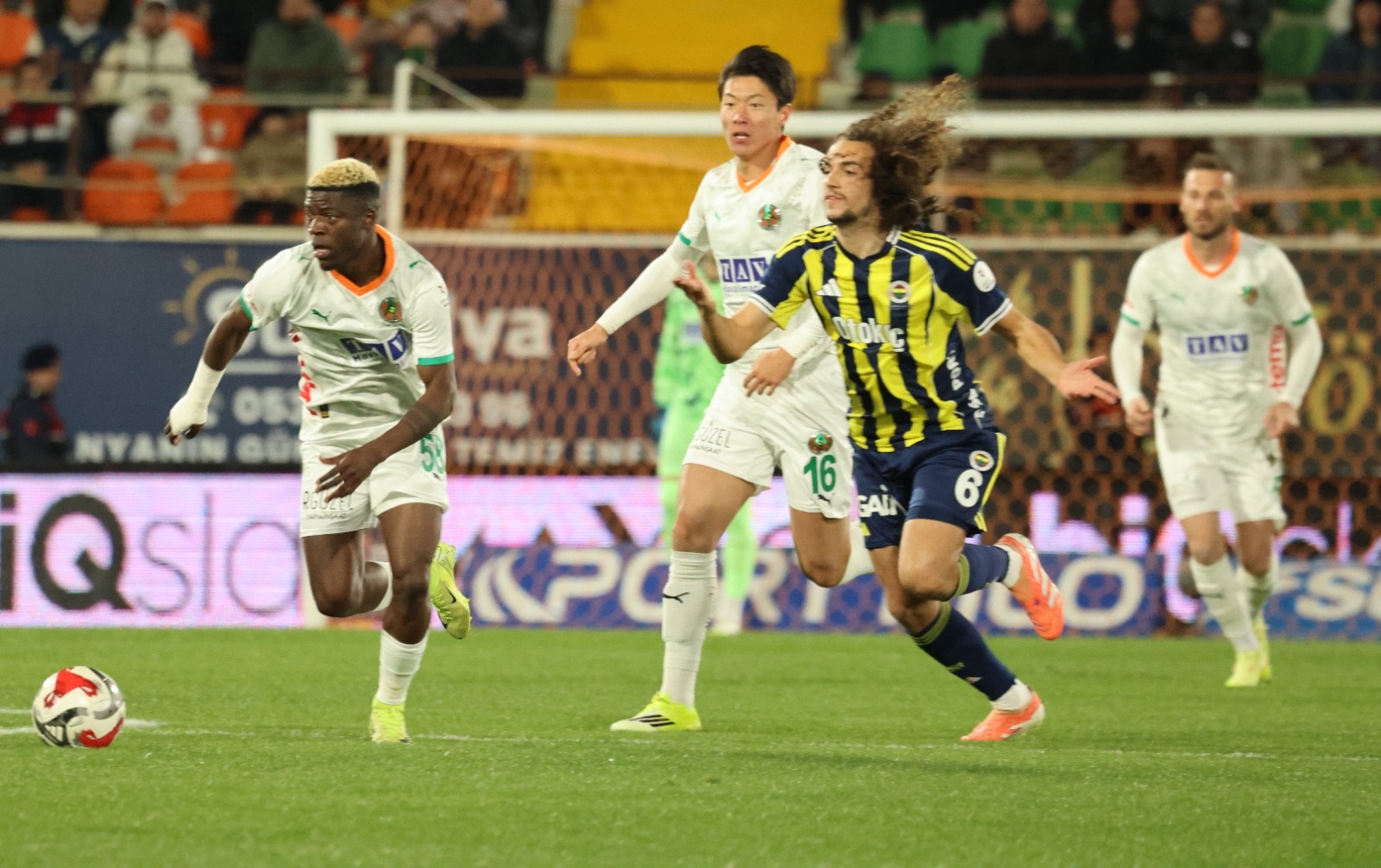 Alanyaspor, 2 Kez Öne Geçtiği Maçta Fenerbahçe’ye Kaybetti (5)