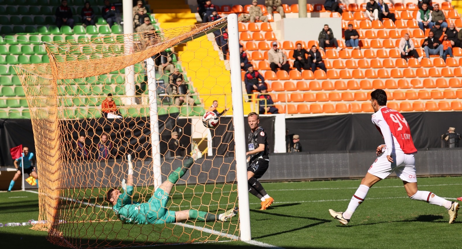 Alanyaspor Kupada Bir Puana Razı Oldu (2)