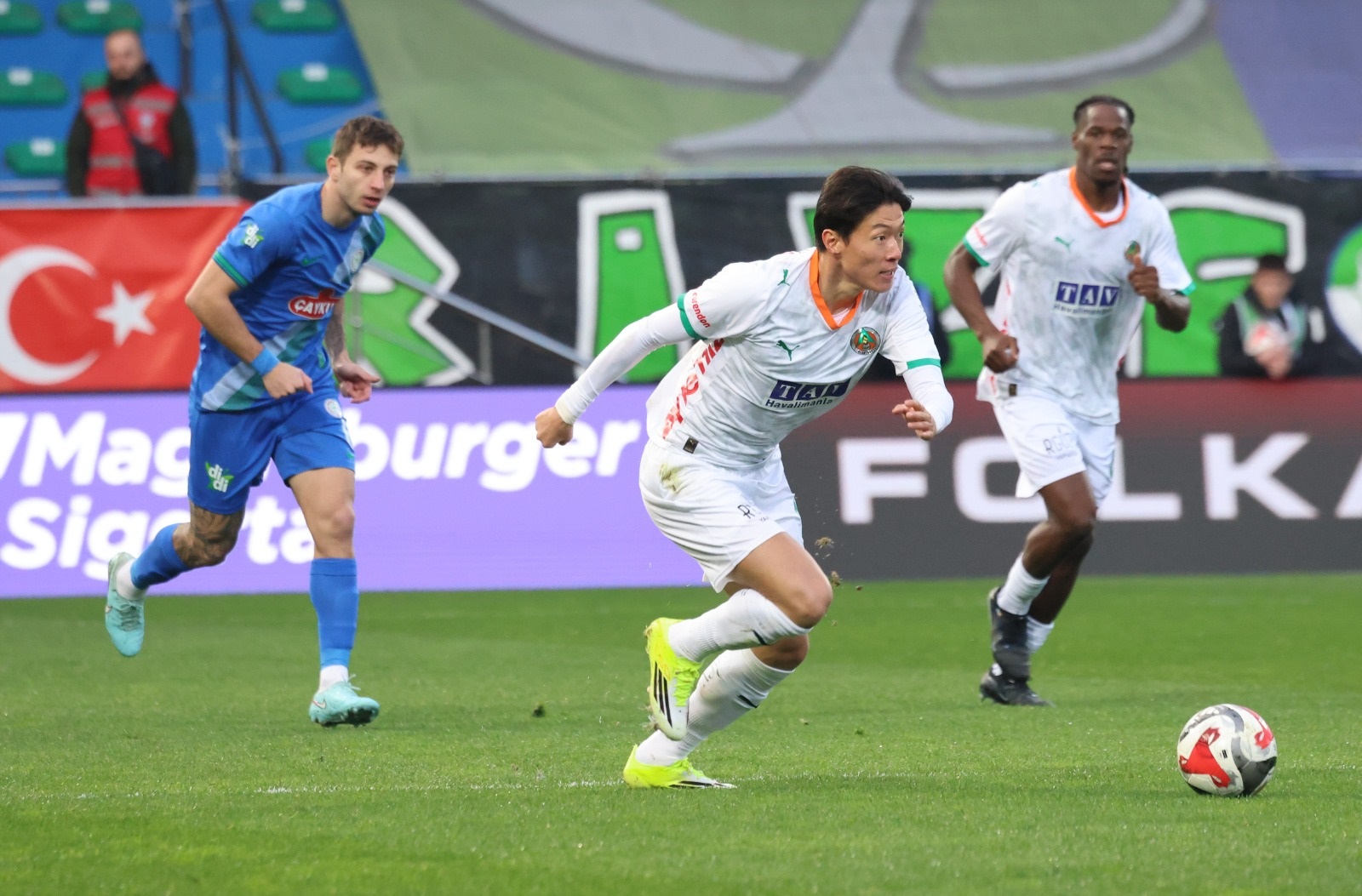 Alanyaspor Rize’den Puanla Döndü (5)