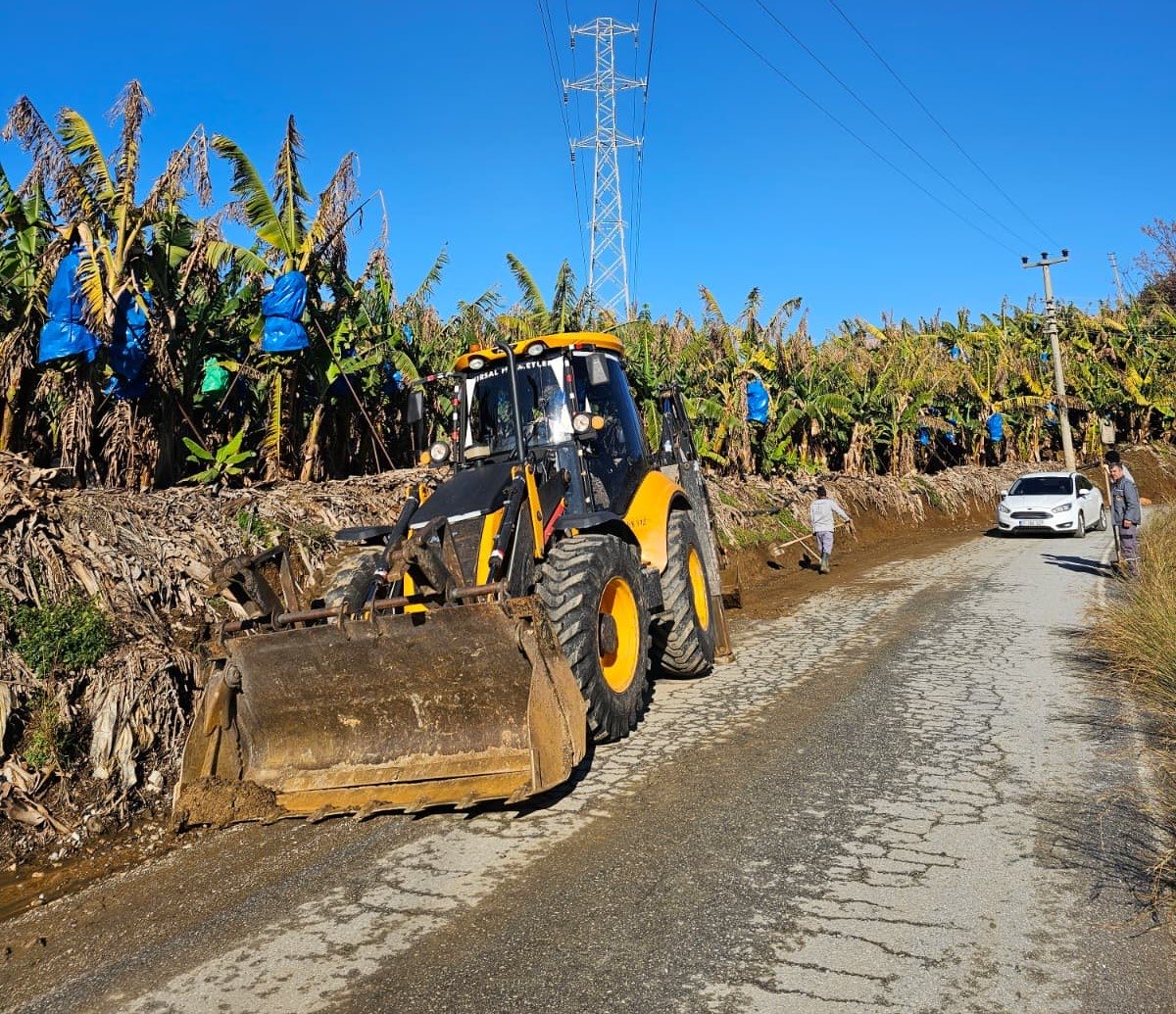 Antalya Büyükşehir'den Alanya Kırsalında Kış Mesaisi (1)