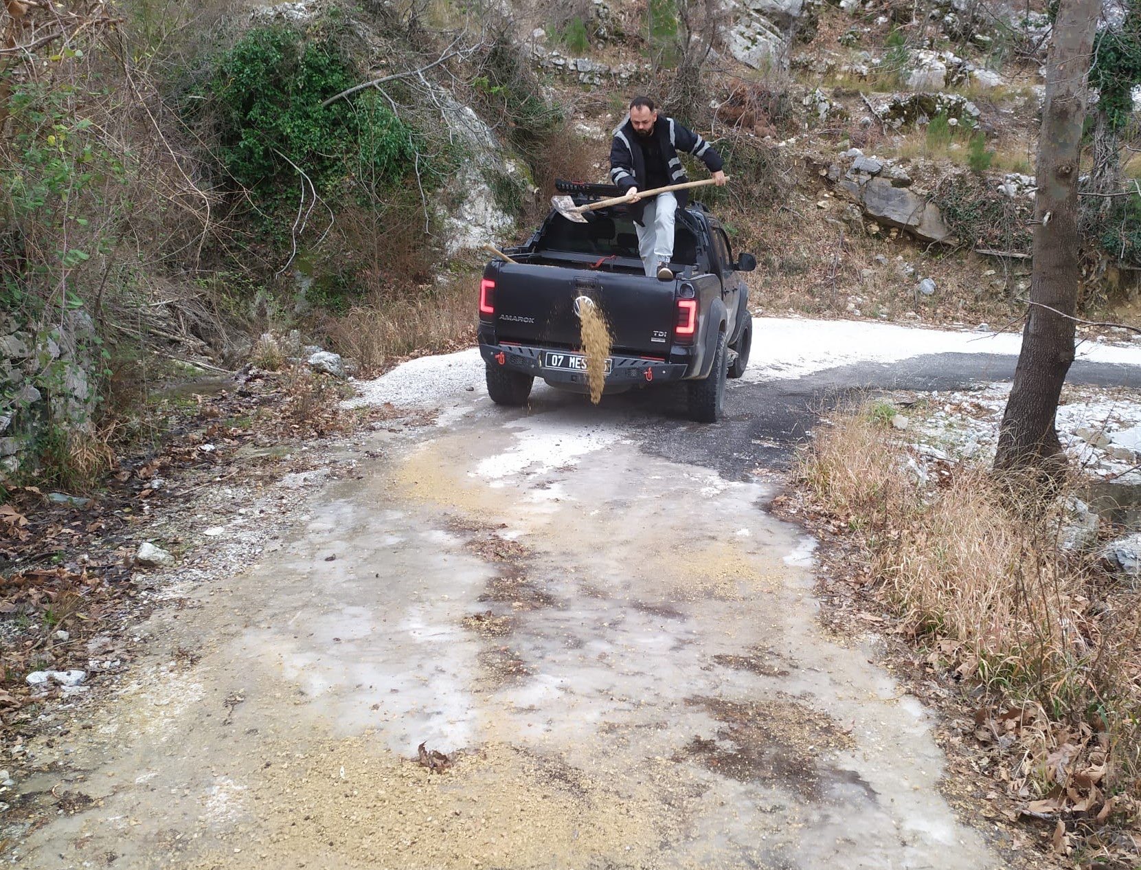 Antalya Büyükşehir'den Alanya Kırsalında Kış Mesaisi (3)