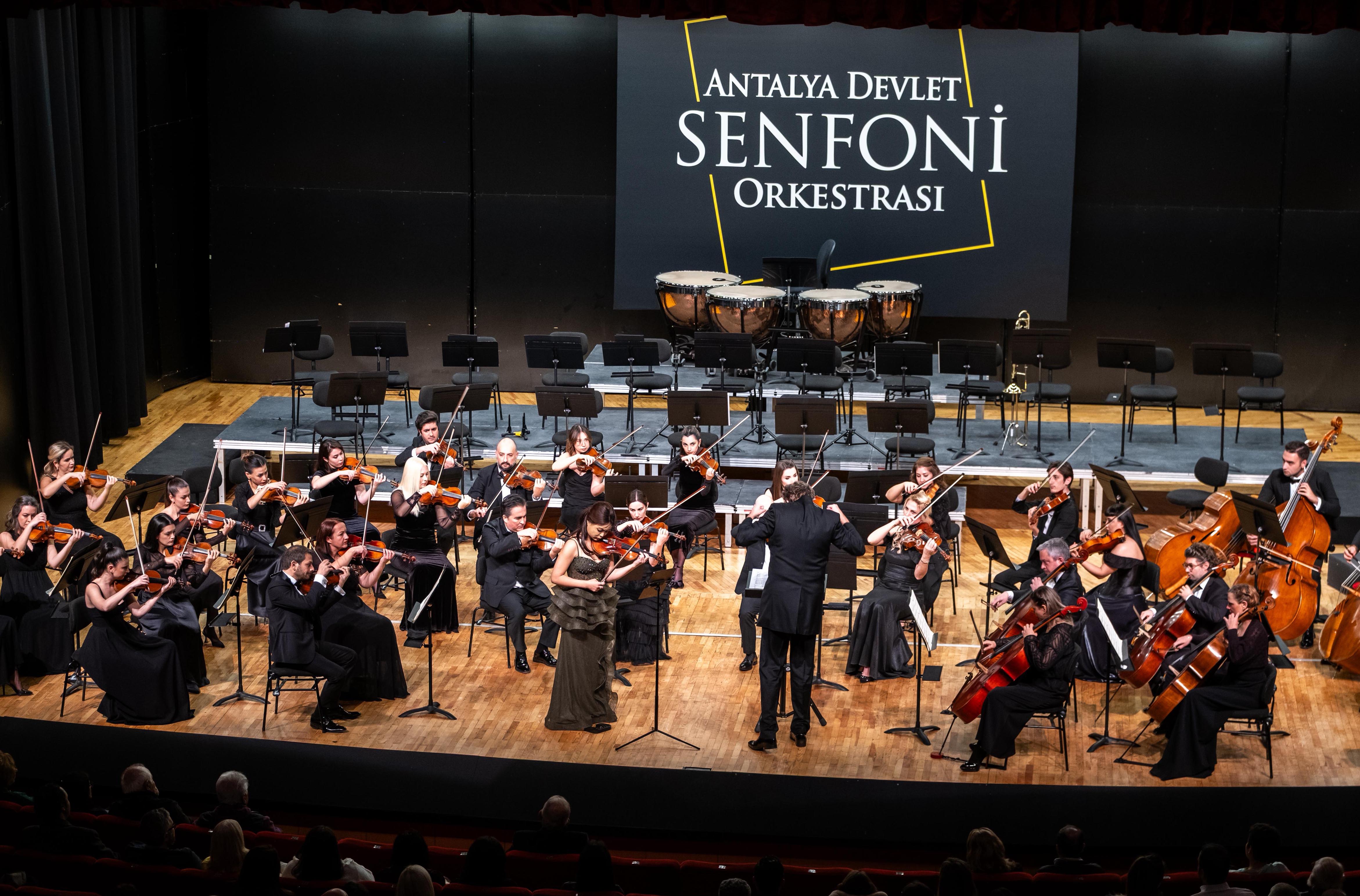 Antalya Devlet Senfoni Orkestrası Sanatseverlerle Buluştu (2)