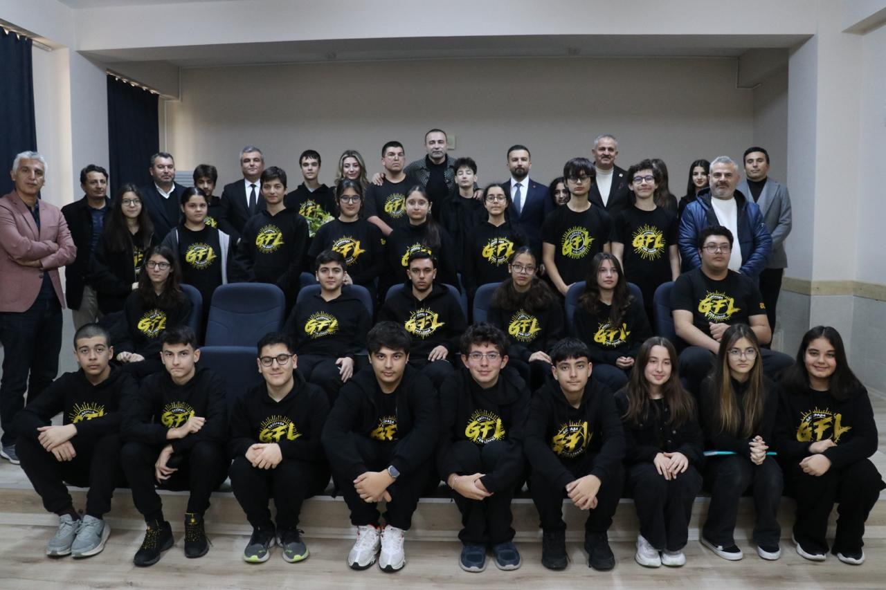 Antalya Milletvekili Maaşıyla Gazipaşa Fen Lisesi’nde Teknoloji Sınıfı Açtı (1)