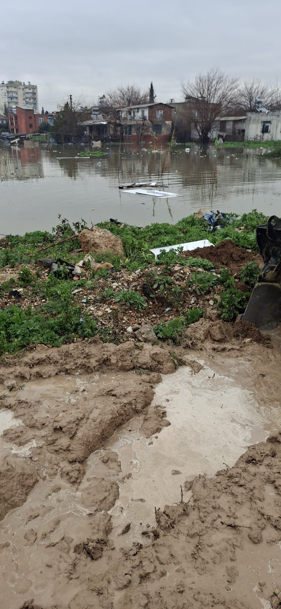 Antalya Su Altinda Kaldi! Şi̇ddetli̇ Yağiş Hayati Felç Etti̇ (3)