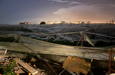 Antalya Yıkılıyor! Peş Peşe Hortumlar; Seralar Yıkıldı, Çatılar Uçtu (12)-1