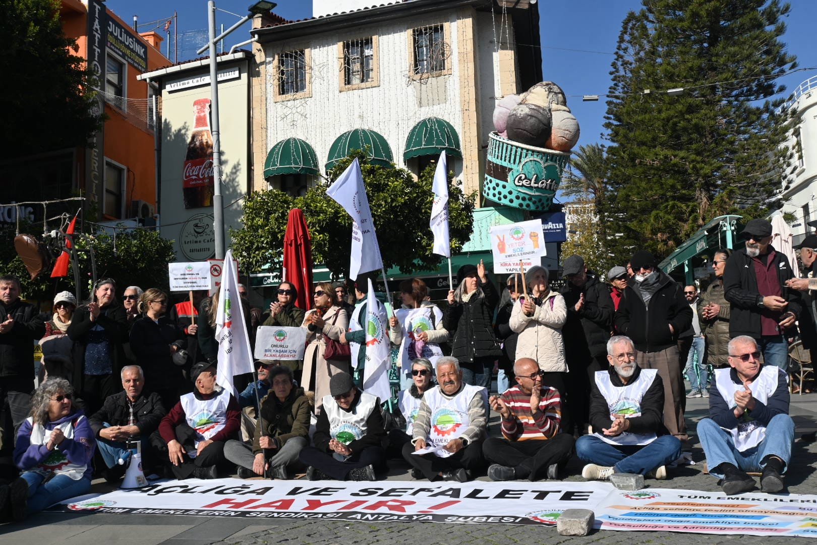 Antalya’da 20 Bin Tl Eylemi (2)