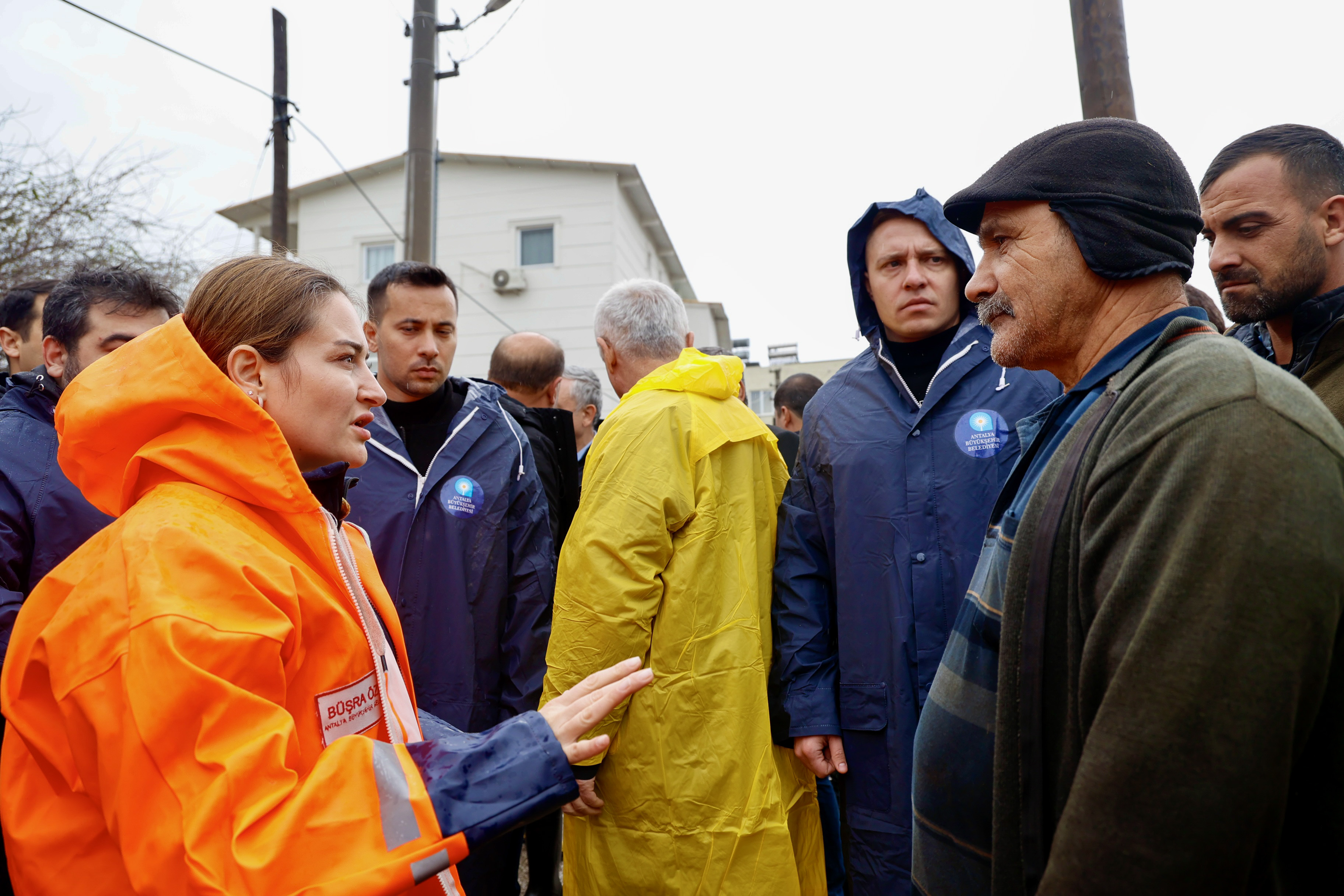 Antalya’da 200 Mm Yağış Düştü! Antalya Büyükşehir Belediyesi Seferber Oldu (6)