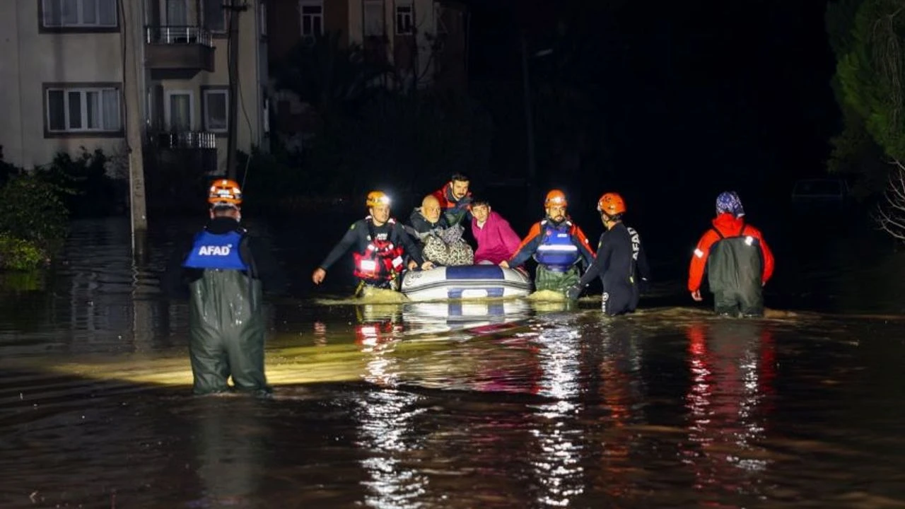 Antalya’da 70'Lerde Ördek Avlanan Yerler Su Altında Kaldı (3)-1
