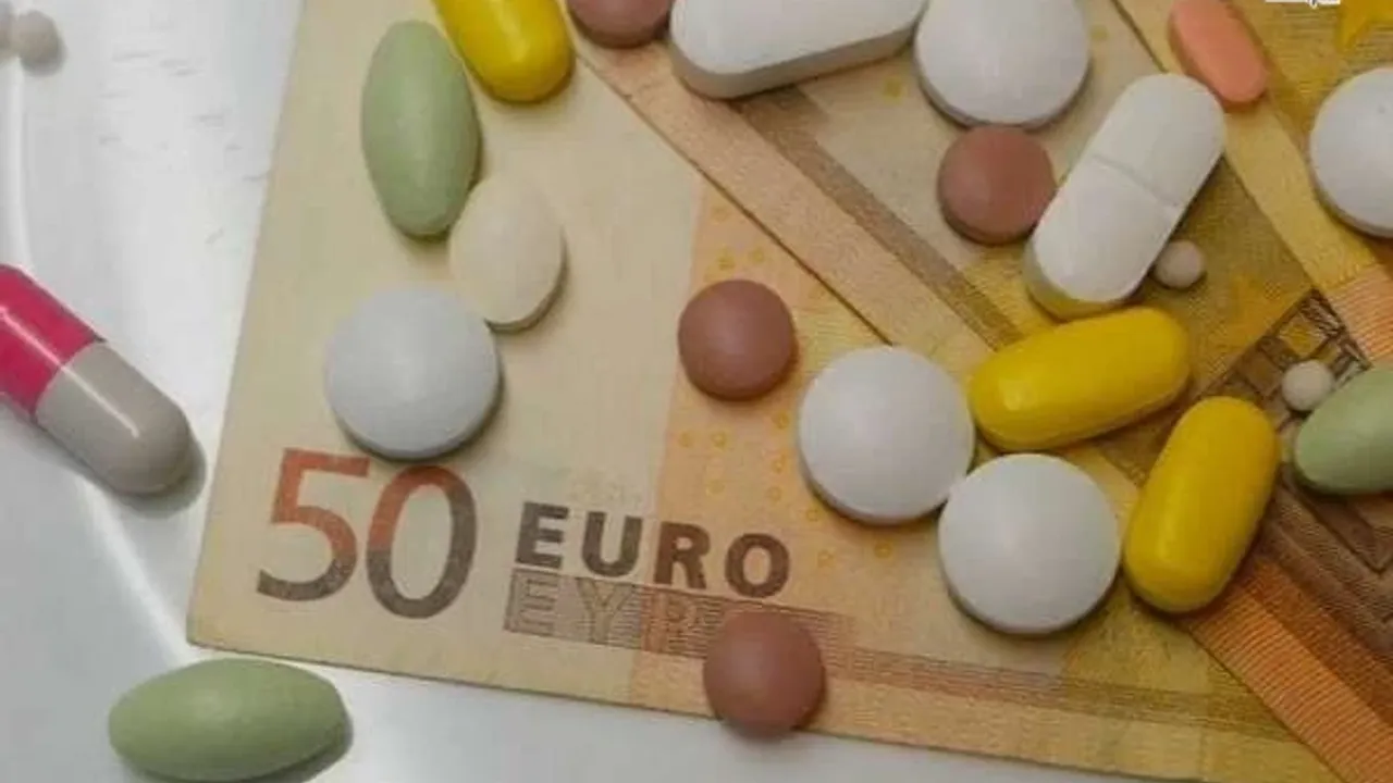 Antalyada Eczacılardan Tepki Geldi (2)