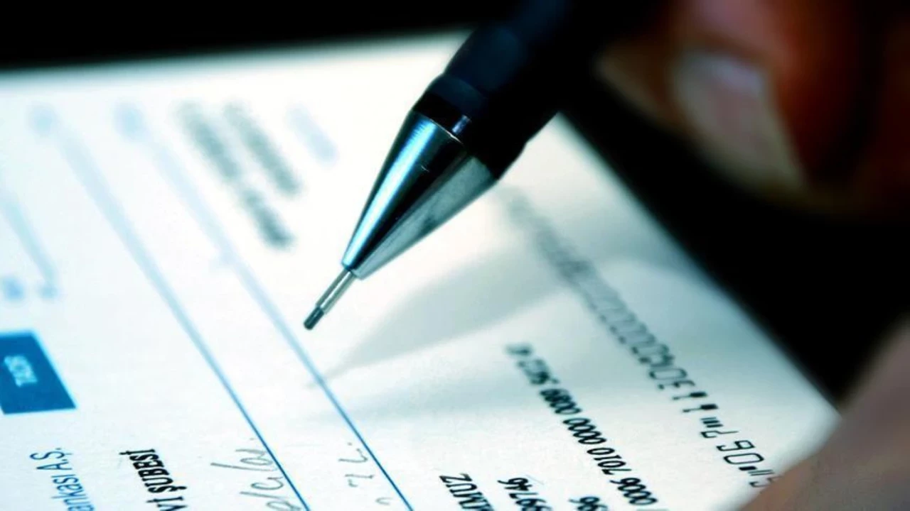 Antalya’da Karşılıksız Çek Krizi (1)-1