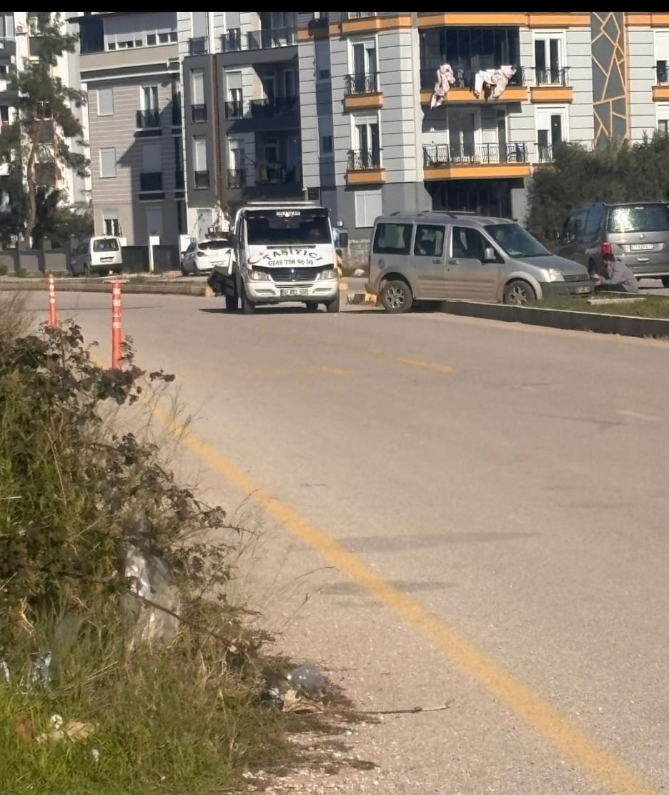 Antalya’da Kaza Göz Göre Göre Geldi (2)