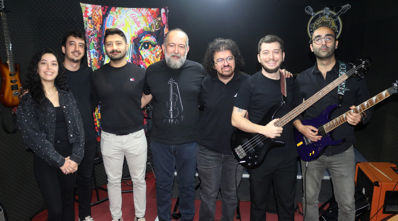 Antalya’da Kbb Doktorlarından ‘Kulak Zarı’ Orkestrası (1)