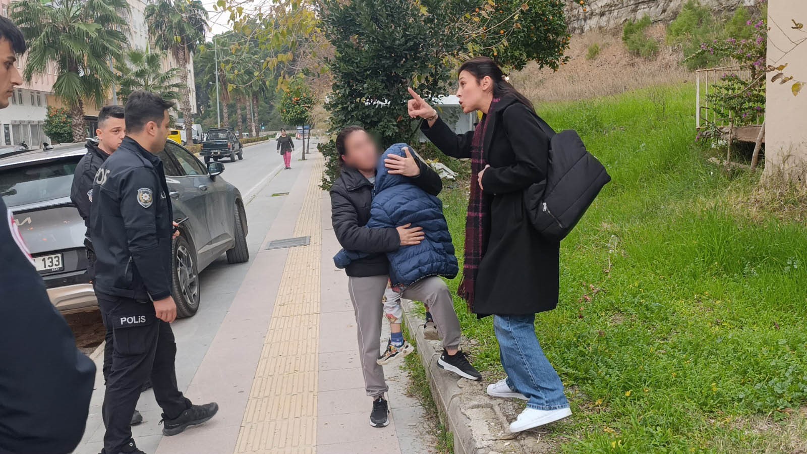 Antalya’da Küçük Çocuk Ekipleri Alarma Geçirdi (4)