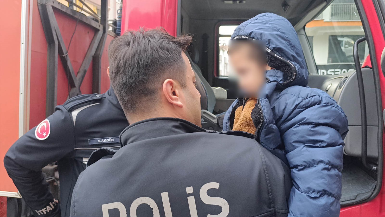 Antalya’da Küçük Çocuk Ekipleri Alarma Geçirdi (5)