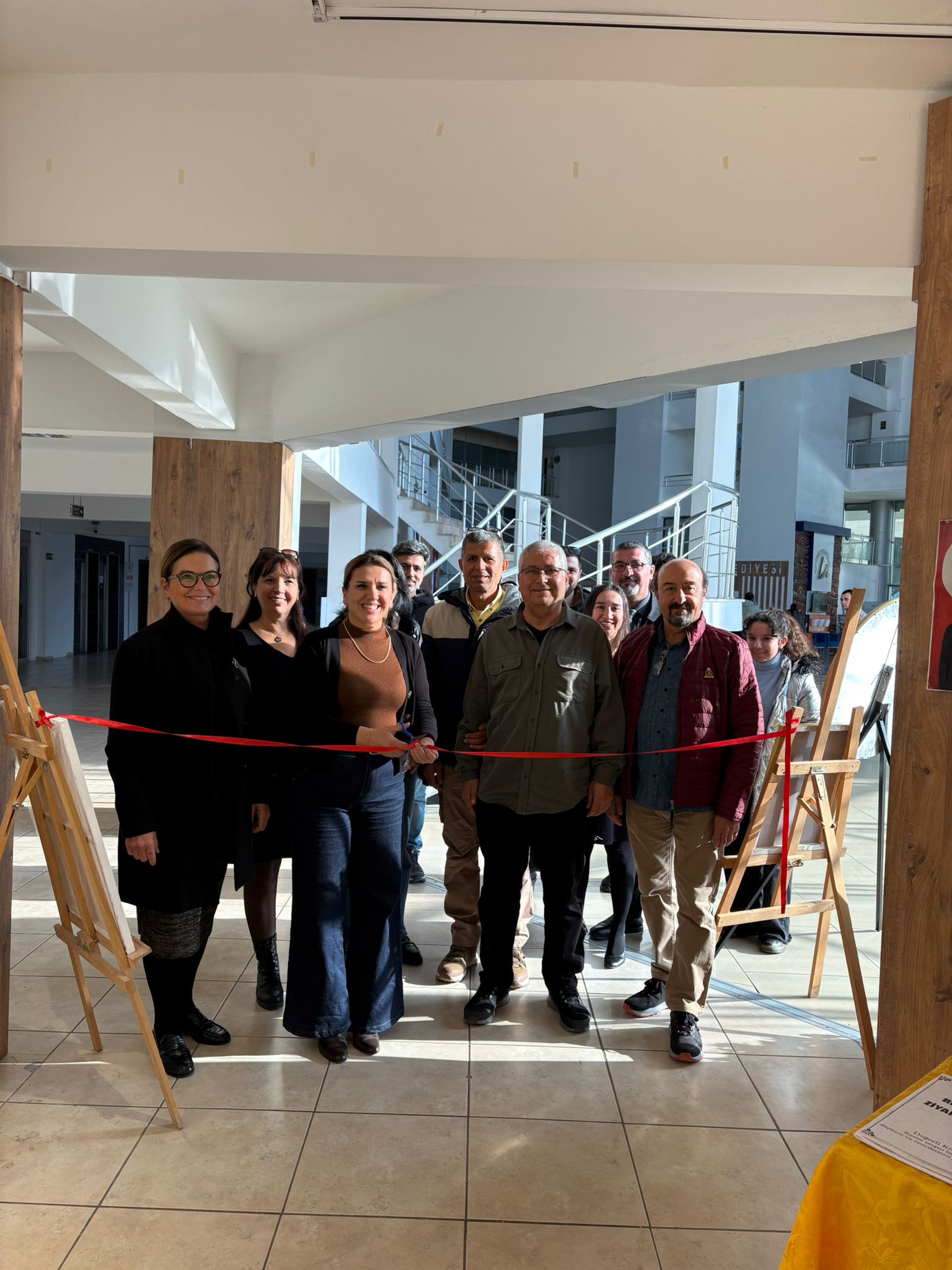 Antalya’da Sanatın Geliri Eğitime (2)