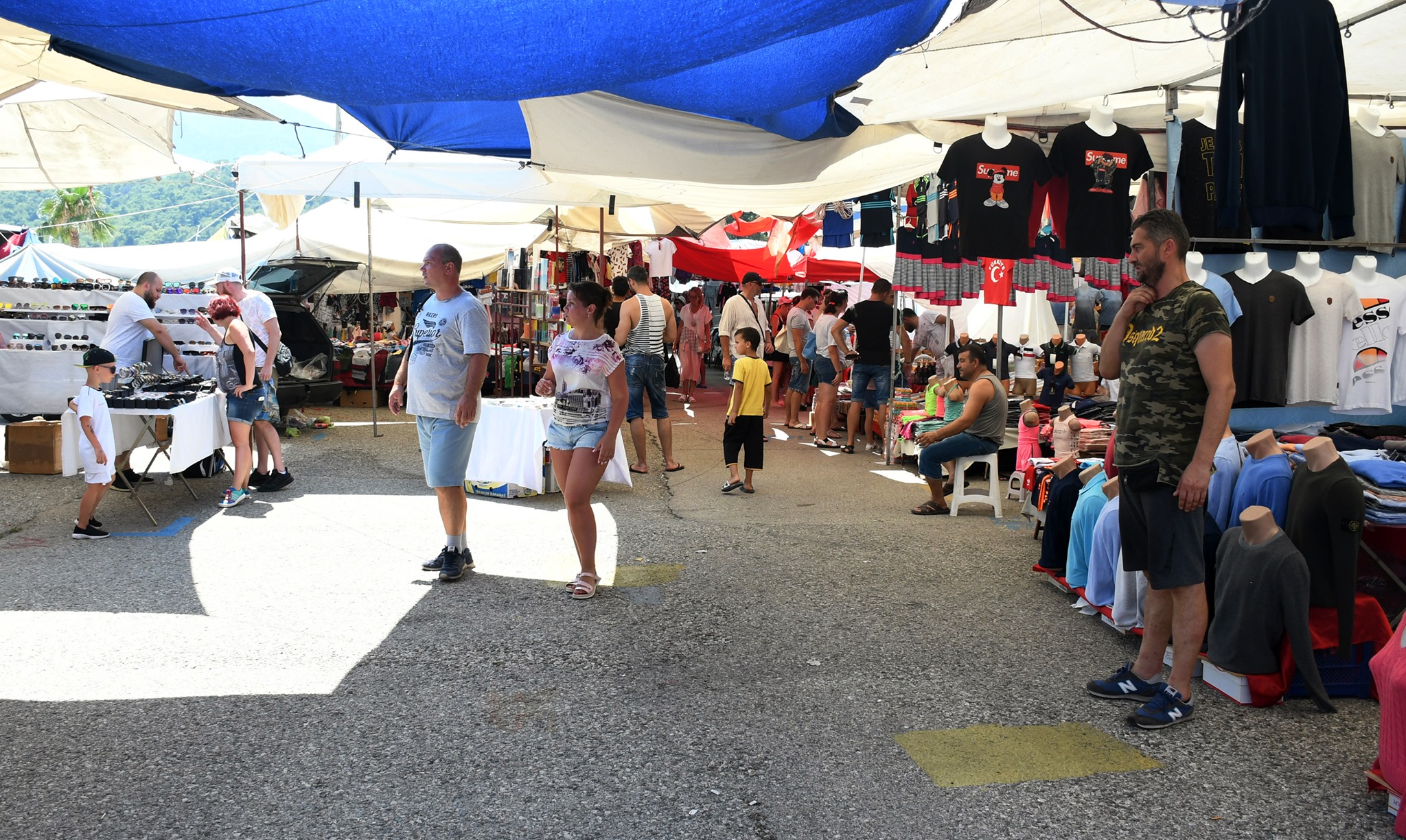 Antalya’da Semt Pazarı Tartışması Bitti! Başkan Öz’den Pazarcı Esnafına Müjde (1)