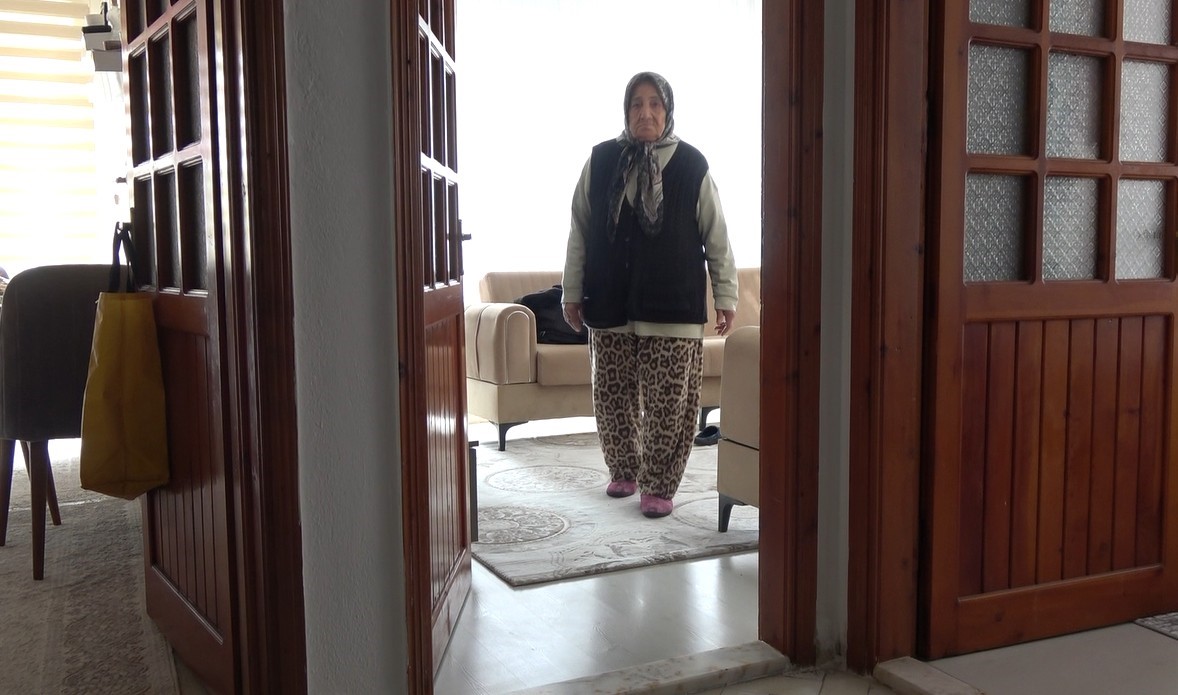 Antalya’da Sır Dolu Kayıp 15 Yıl Geçti Dilek Hala Bulunamadı (2)