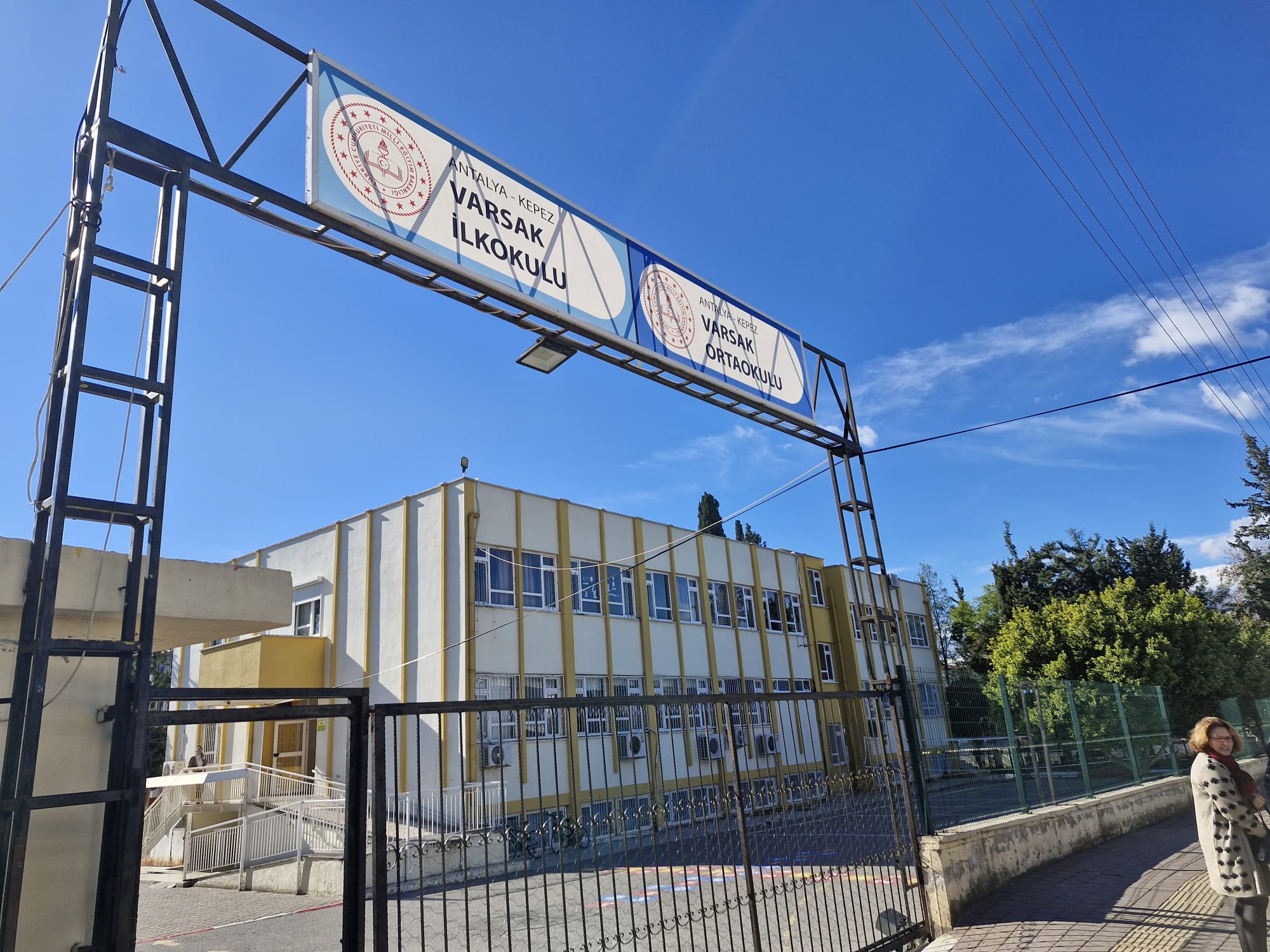 Antalya’daki Okulda Akran Zorbalığı Taciz Boyutuna Ulaştı Iddiası (3)